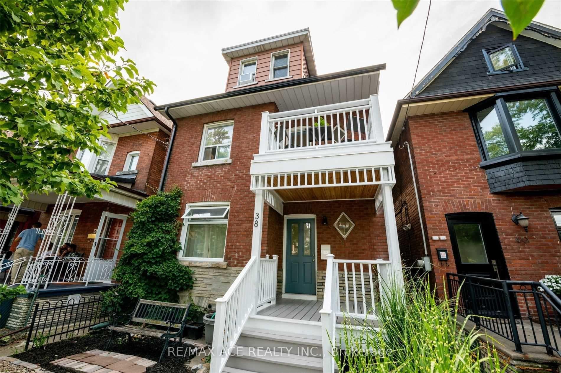 38 Emerson Avenue Unit Room A, Bloor West Village / Swansea, ON M6H 3S8 - Photo 1