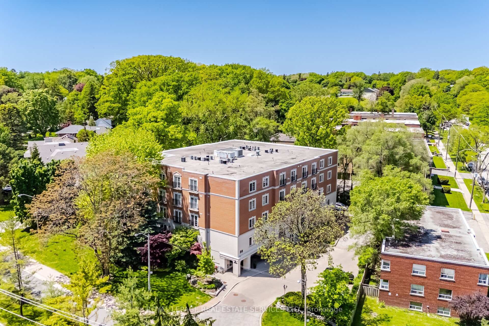 30 Anglesey Boulevard Unit PH403, Etobicoke (Islington / Rexdale), ON M9A 3B5 - Photo 1