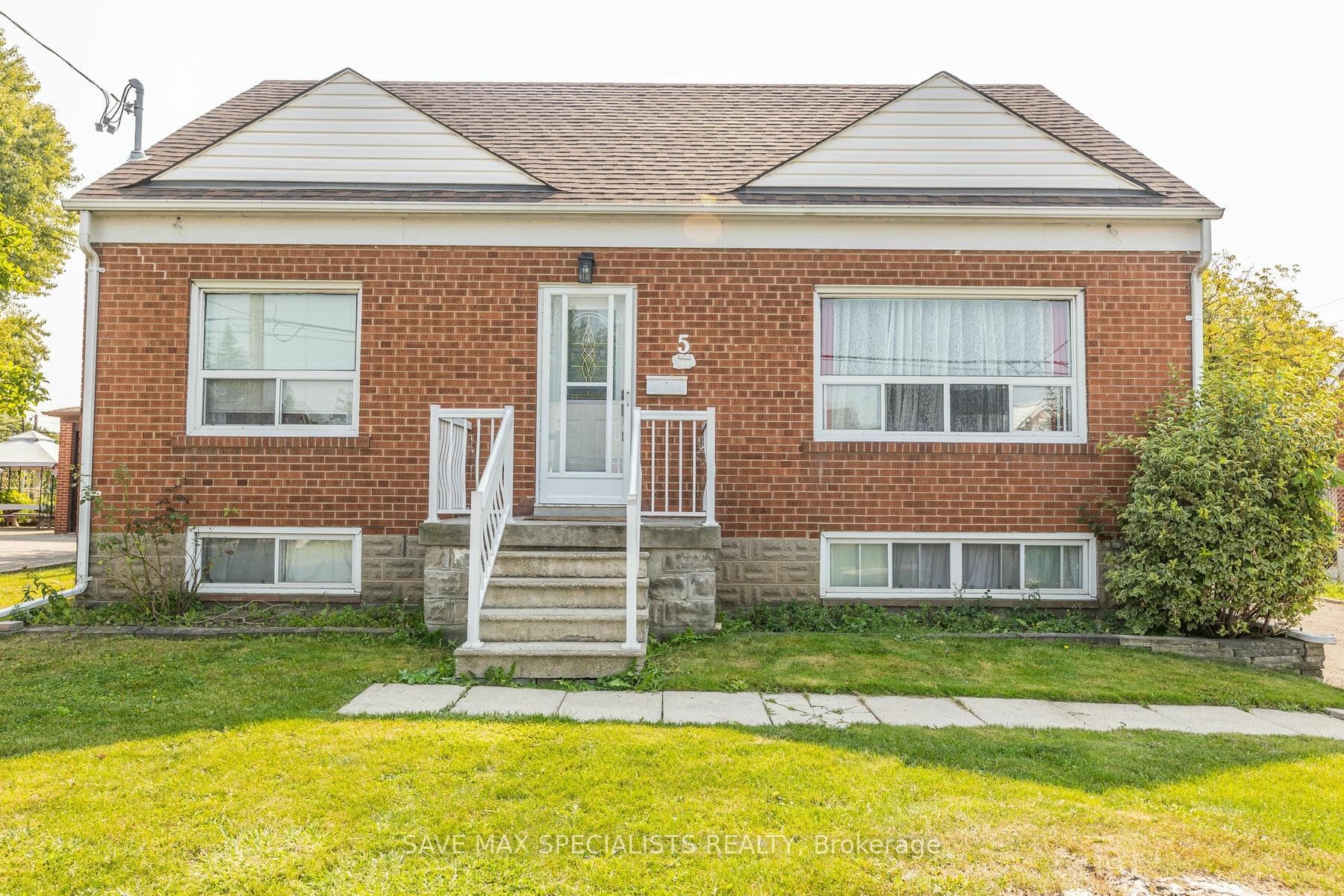 5 Mayall Avenue, Downsview / Black Creek, ON M3L 1E3 - Photo 1