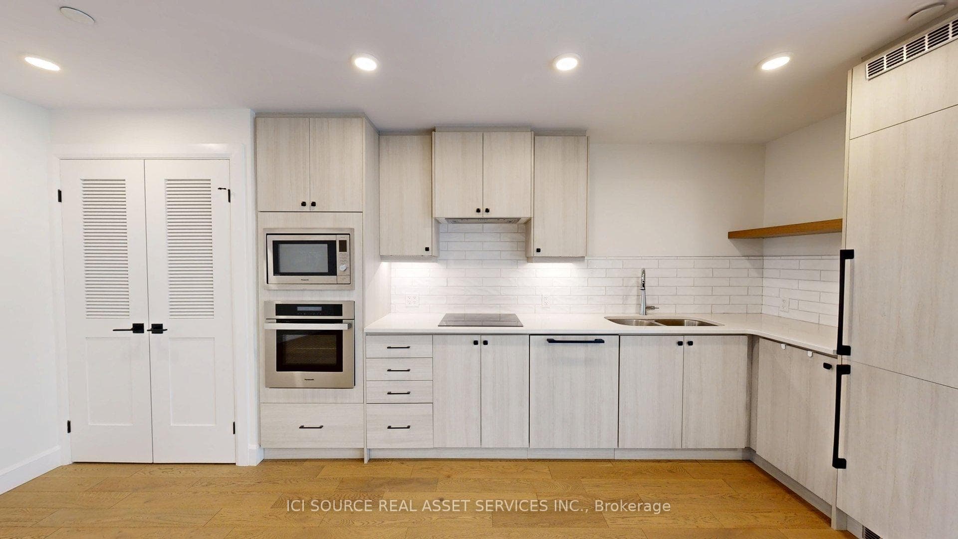 2082 Lumen Drive Unit B101, London South