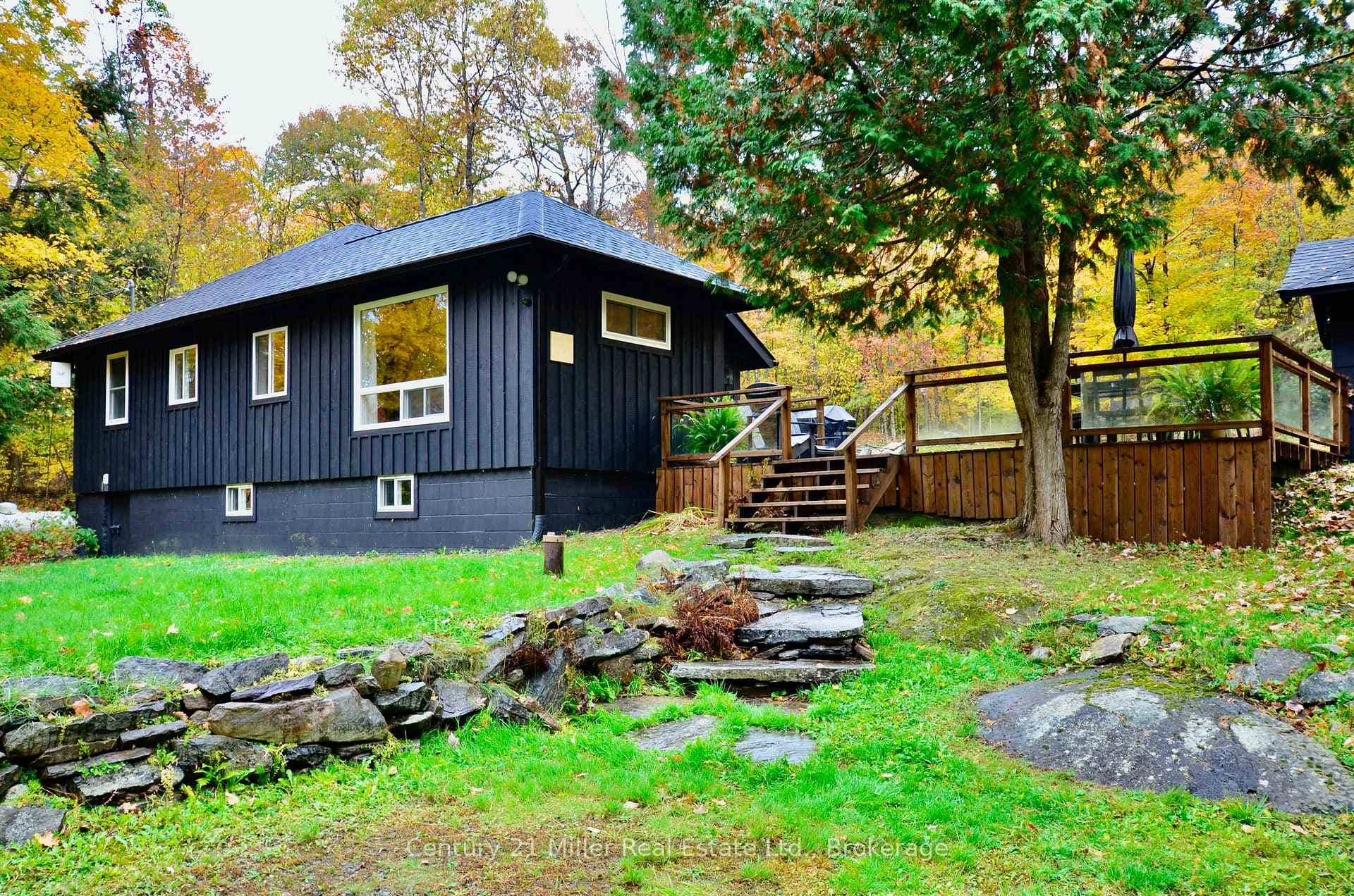 1279 Carlingford Road, Muskoka Lakes, ON P0B 1J0 - Photo 1