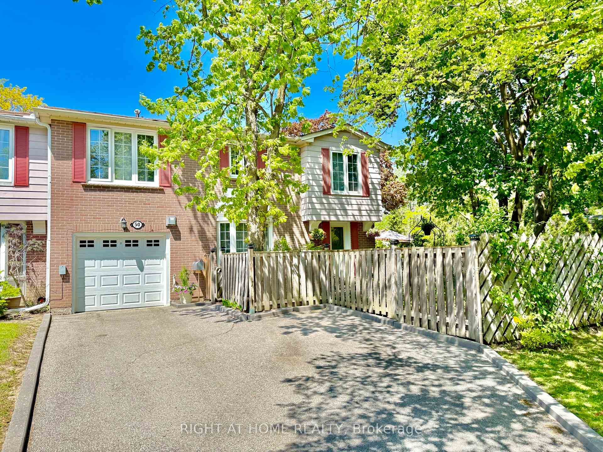 50 Rathfon Crescent, Richmond Hill, ON L4C 5B7 - Photo 1