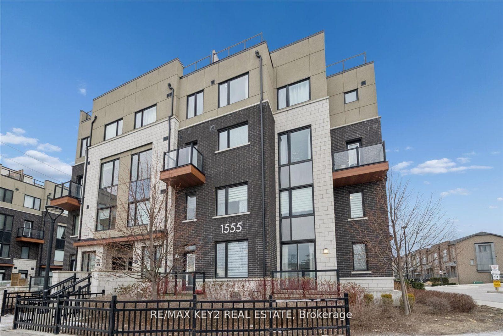 1555 Kingston Road Unit 113, Pickering, ON L1V 0E9 - Photo 1
