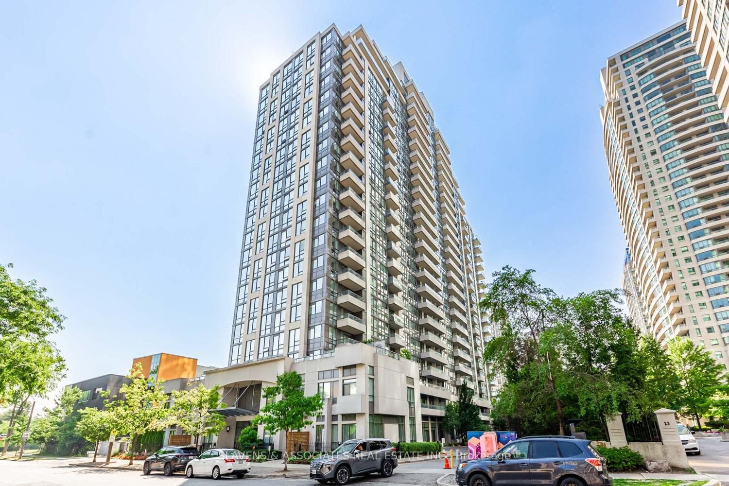 35 Hollywood Avenue Unit 918, Toronto C14