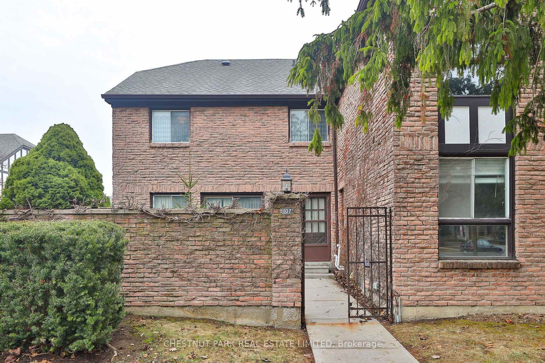 107 Burrows Hall Boulevard Unit 56, Scarborough (Morningside / West Hill), ON M1B 1Z7 - Photo 1