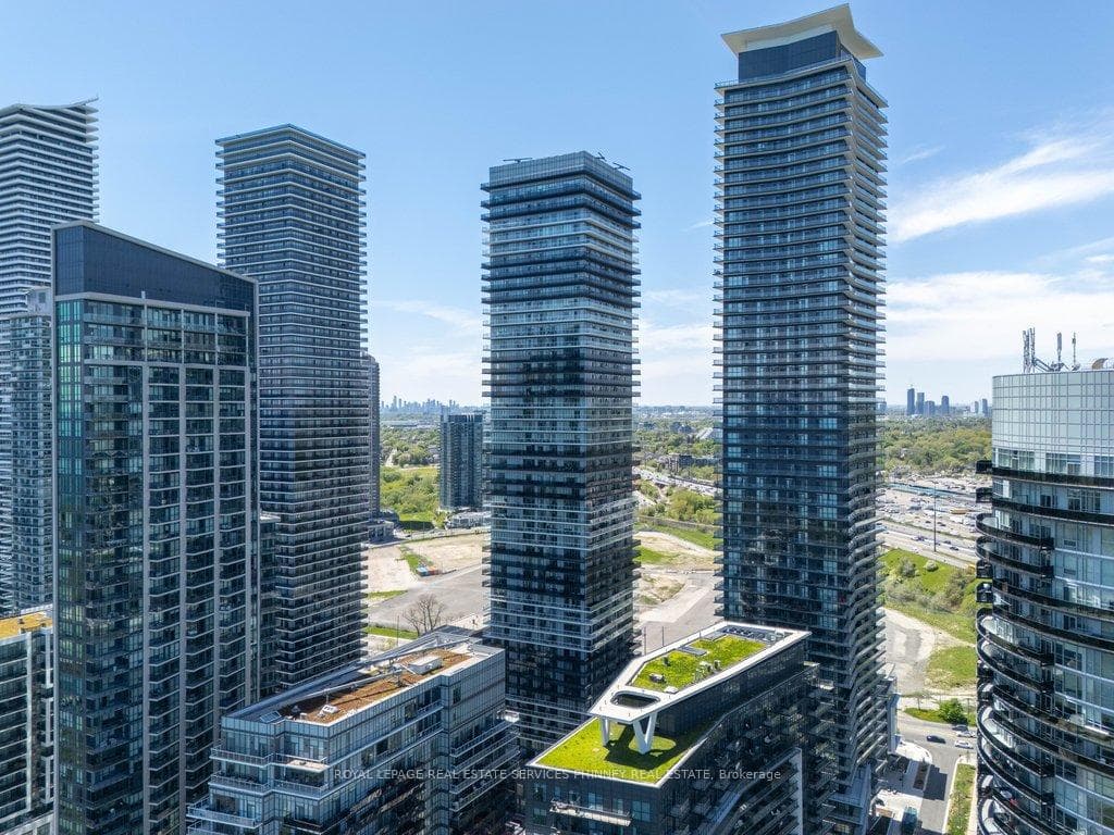 56 Annie Craig Drive Unit 4502, Liberty Village / Parkdale / South Parkdale, ON M8V 0C8 - Photo 1