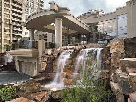 3888 Duke Of York Boulevard Unit 1830, Mississauga, ON L5B 4P5 - Photo 1