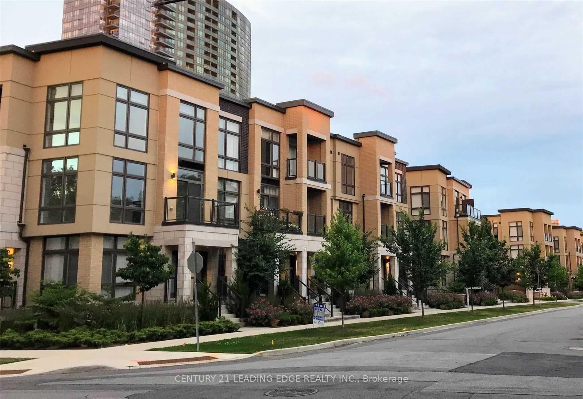 11 Eldora Avenue Unit 15, Thornhill / Willowdale, ON M2M 0B5 - Photo 1