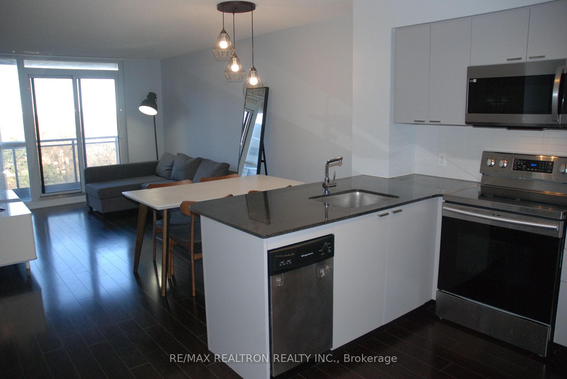 23 Sheppard Avenue Unit 807, Willowdale / Newtonbrook, ON M2N 0C8 - Photo 1
