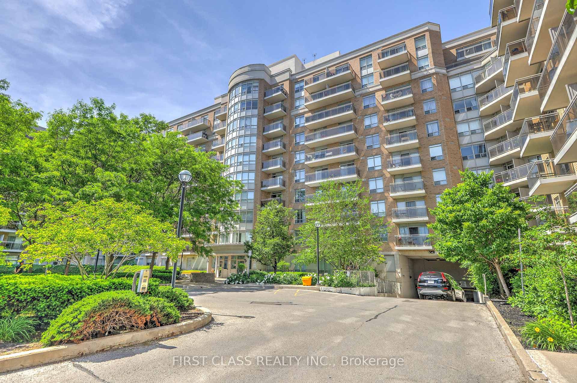 650 Lawrence Avenue Unit 725, Lawrence Park / Bedford Park, ON M6A 3E8 - Photo 1