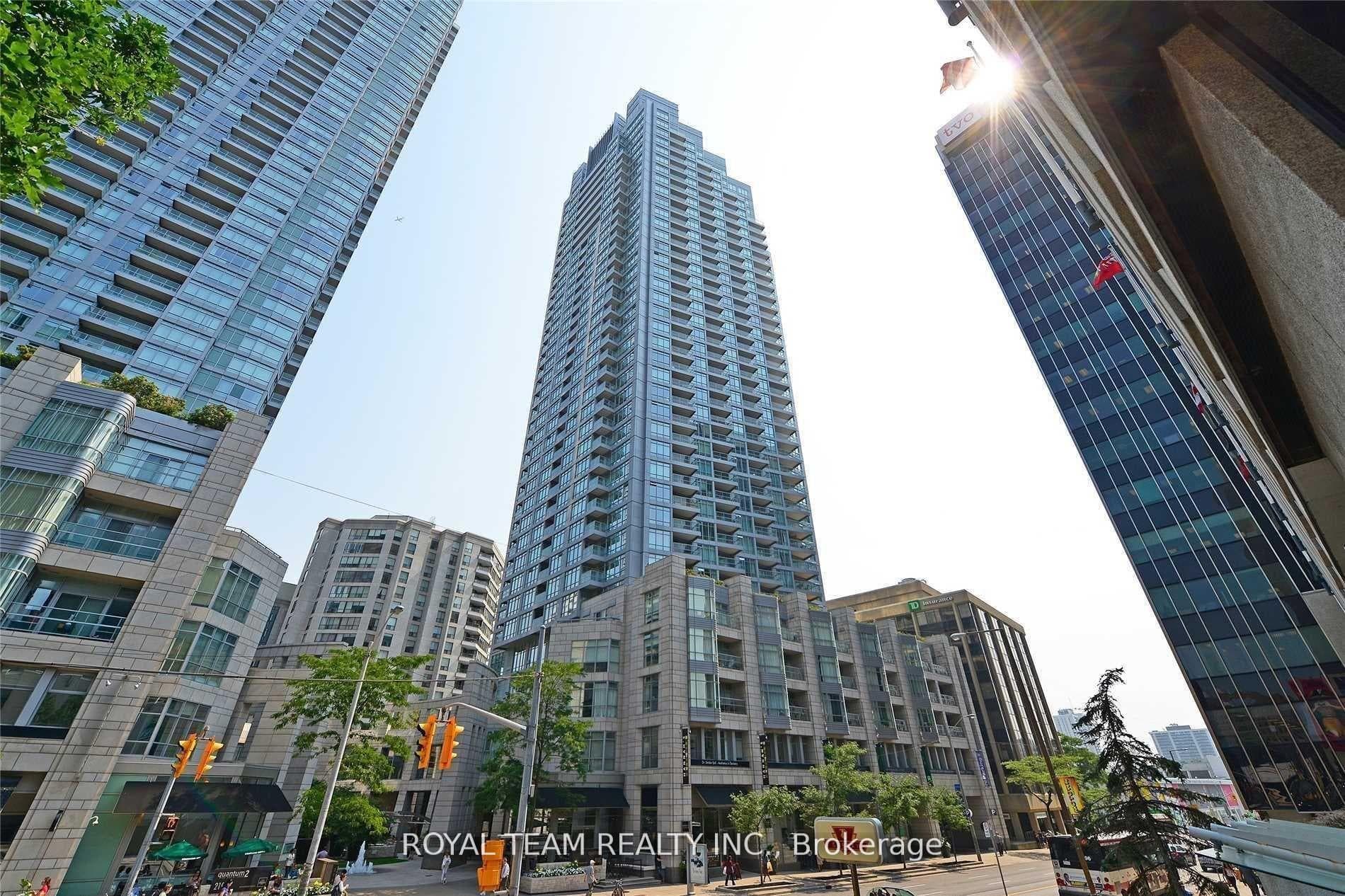 2181 Yonge Street Unit 2312, Toronto C10
