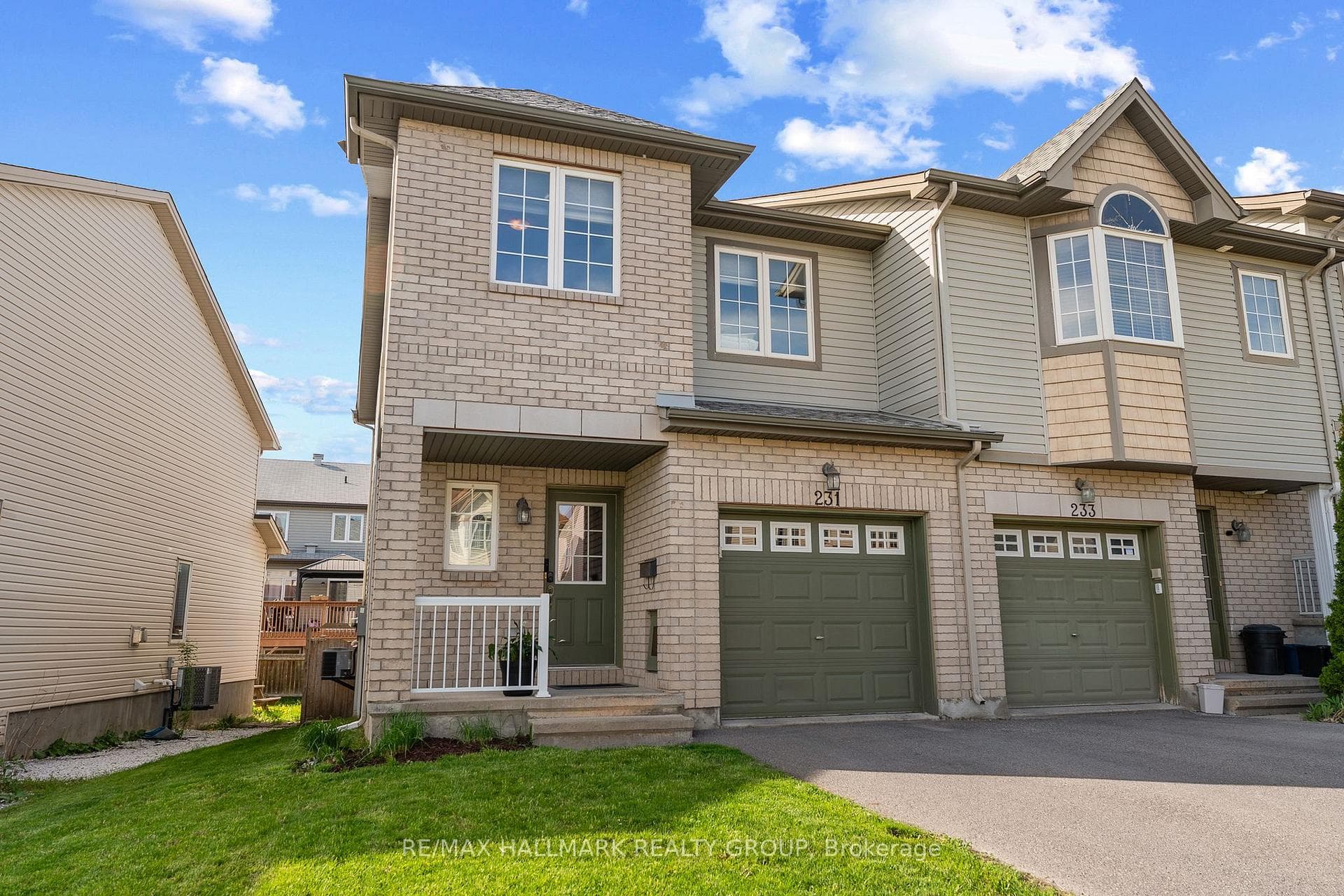 231 Rolling Meadow Crescent, Orleans - Convent Glen and Area