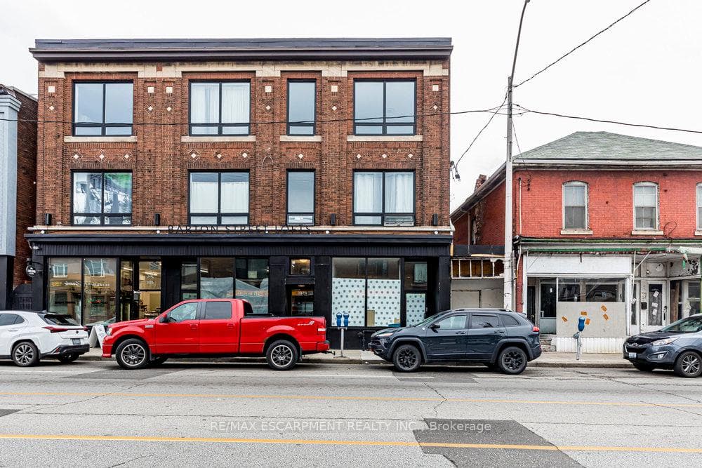 309 Barton Street, Hamilton, ON L8L 2X4 - Photo 1