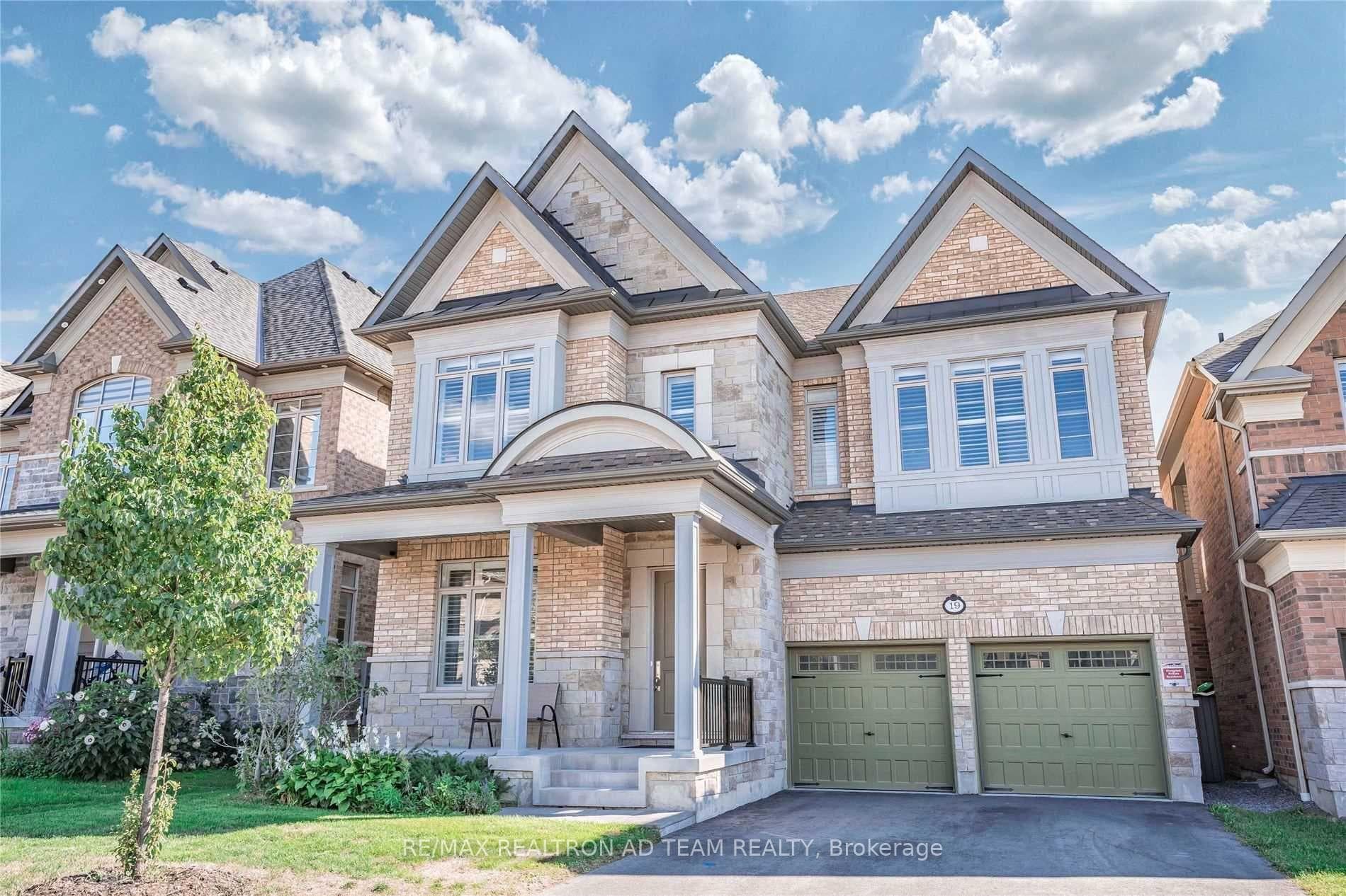 19 Pennine Drive, Whitby, ON L1P 0C3 - Photo 1