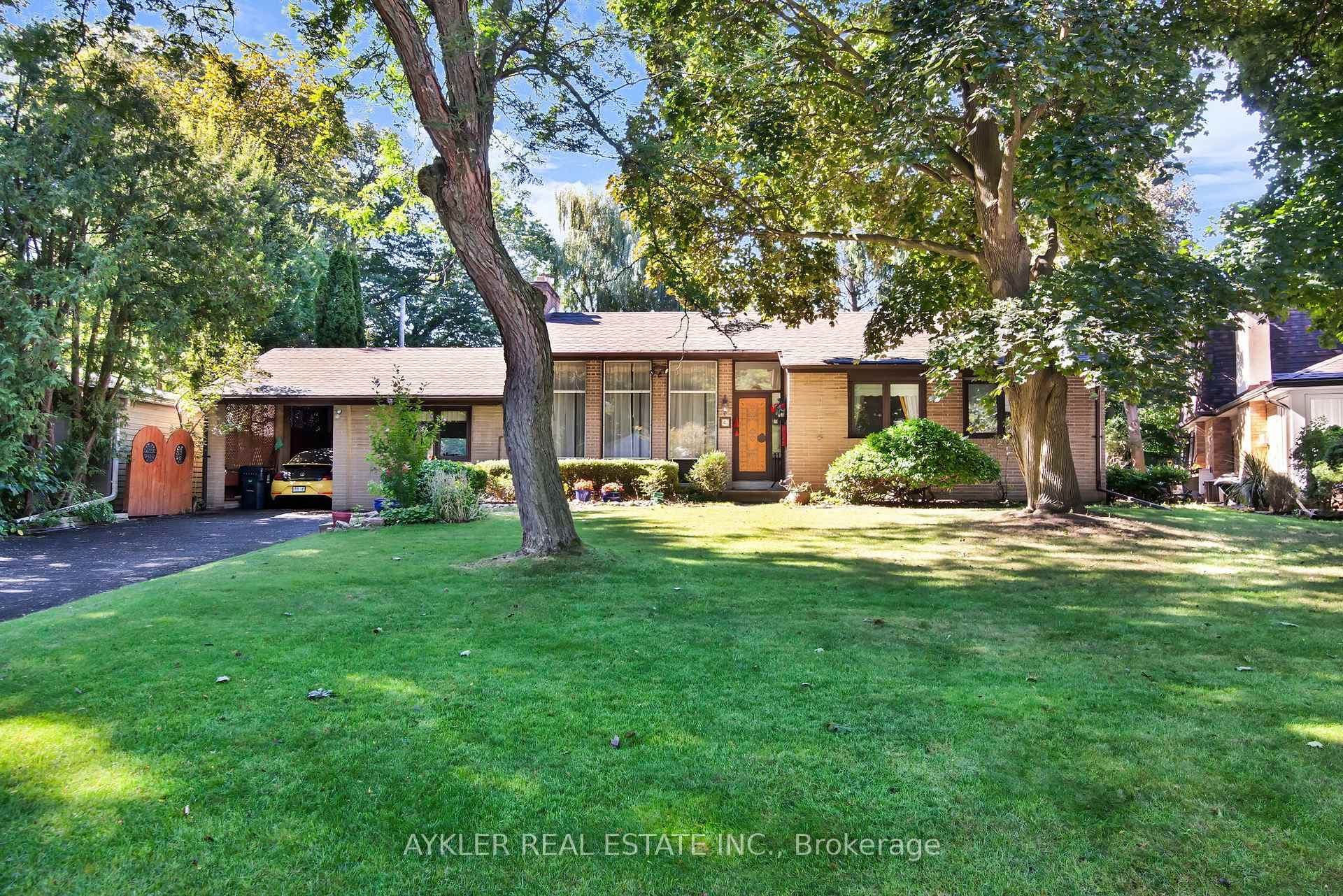 48 Greenland Road, Don Mills / Parkwoods / Victoria Village, ON M3C 1N2 - Photo 1