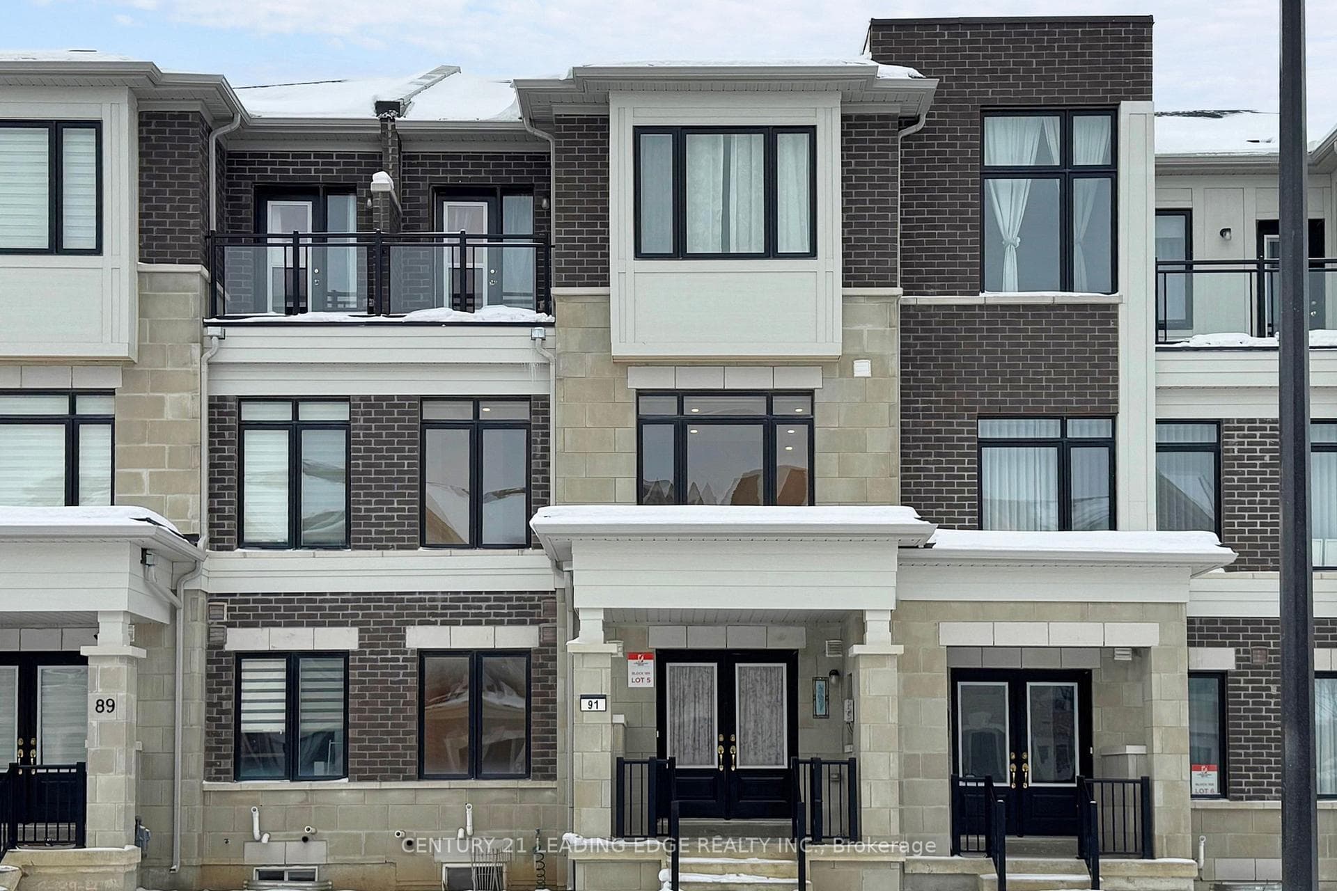 91 William F Bell Parkway, Richmond Hill, ON L4S 0K4 - Photo 1