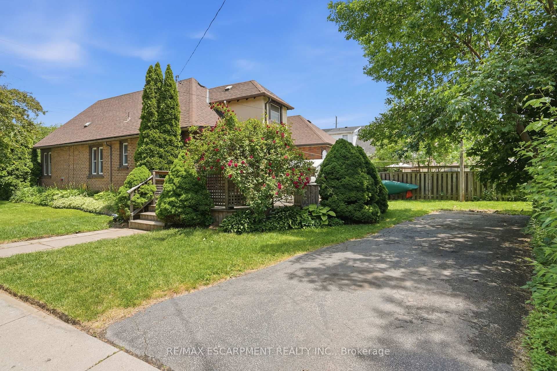 1642 King Street, Hamilton, ON L8K 1T9 - Photo 1