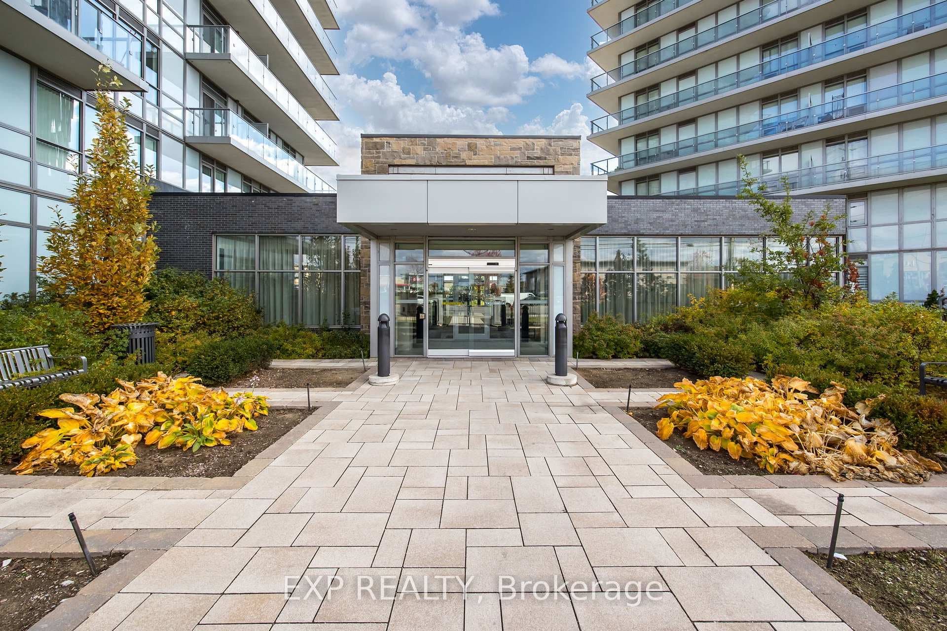 4655 Glen Erin Drive Unit 706, Mississauga, ON L5M 0Z1 - Photo 1