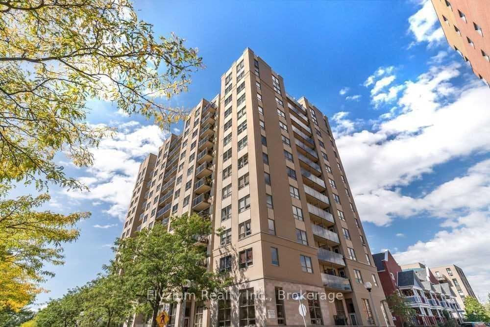 4 Elsinore Path Unit 705, Toronto W06
