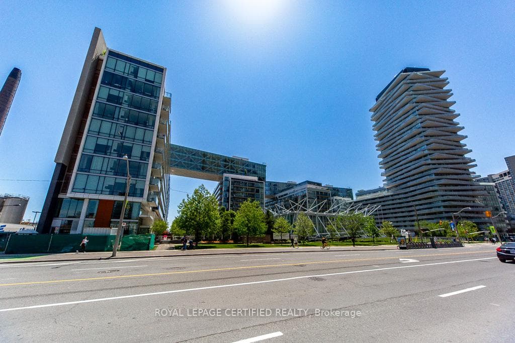 29 Queens Quay Street Unit 928, Regent Park / Cabbagetown / St. James Town, ON M5E 0A5 - Photo 1