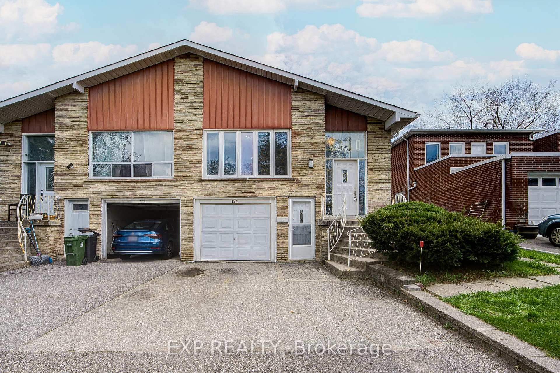 124 Chipwood Crescent, Hillcrest Village / Bayview Village, ON M2J 3X7 - Photo 1