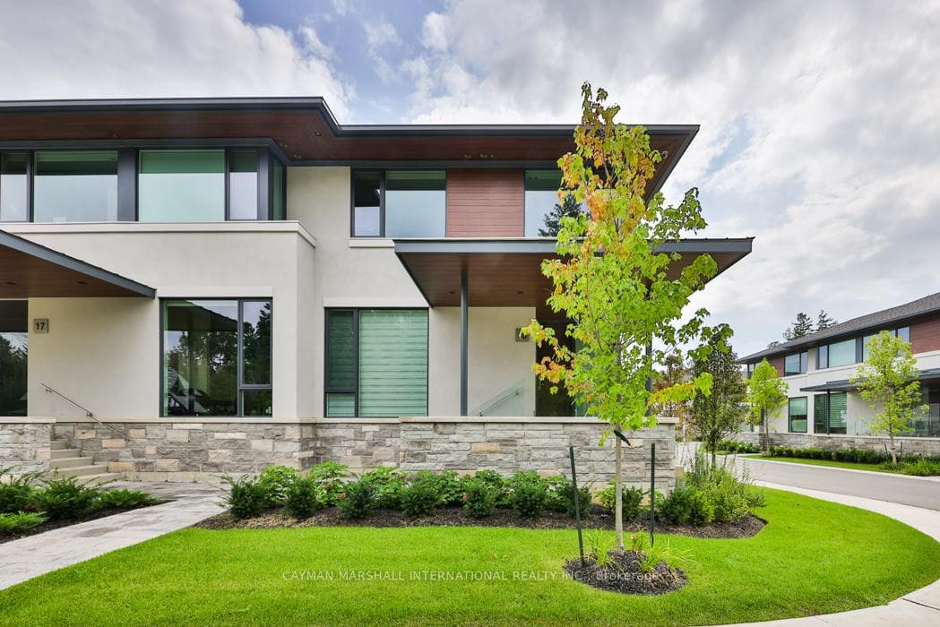 10 Maple Grove Drive Unit 16, Oakville