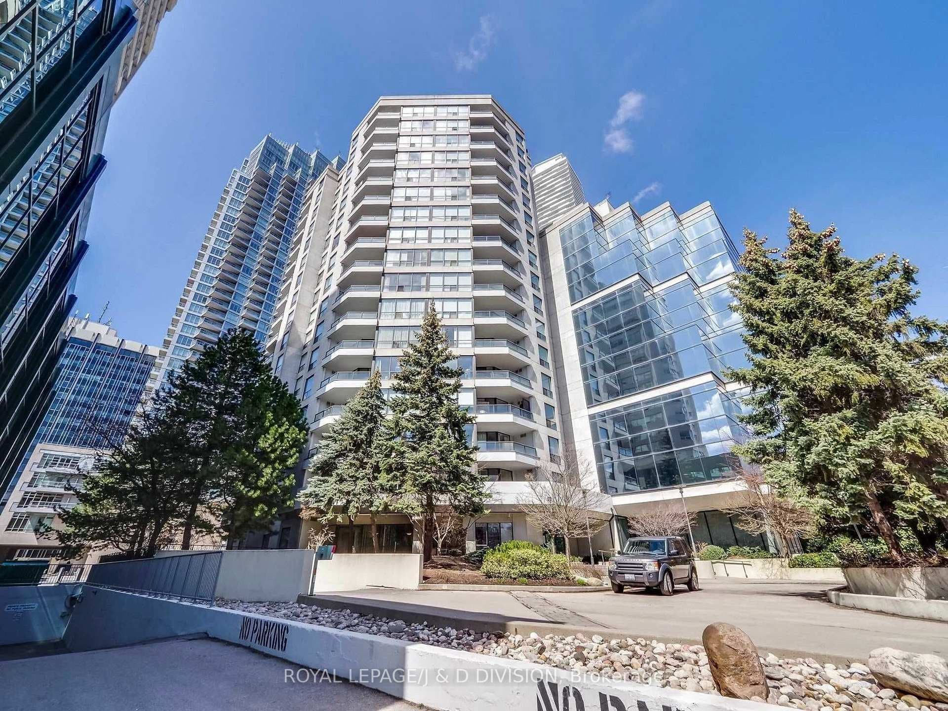 30 Holly Street Unit 504, Leaside / Davisville