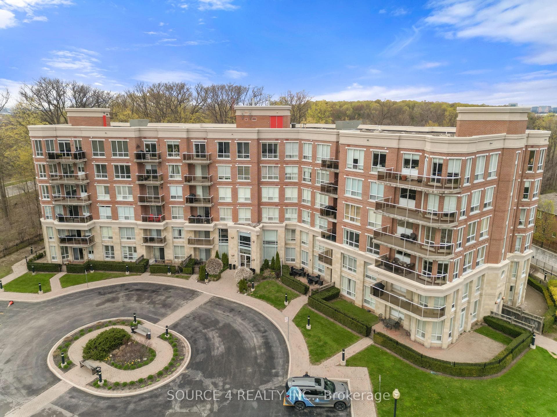 483 Faith Drive Unit 510, Mississauga, ON L5R 0A1 - Photo 1