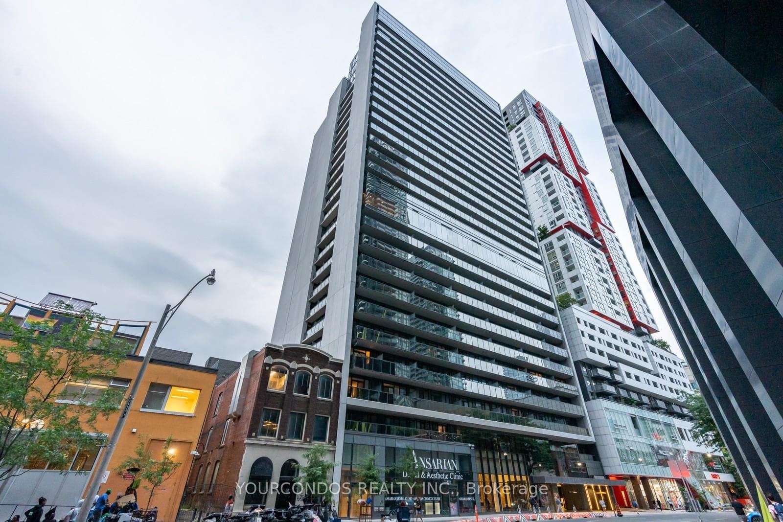 330 Richmond Street Unit 1701, Downtown Toronto / Waterfront, ON M5V 0M4 - Photo 1