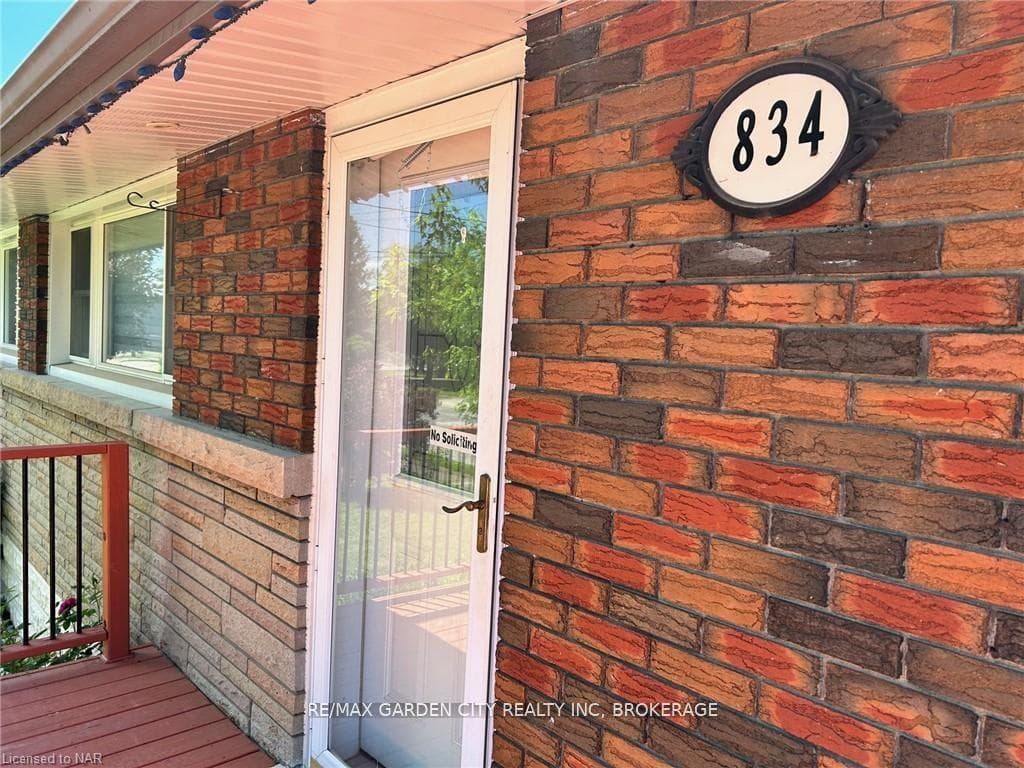 834 DAVID Street Unit UPPER, Welland, ON L3B 2C3 - Photo 1