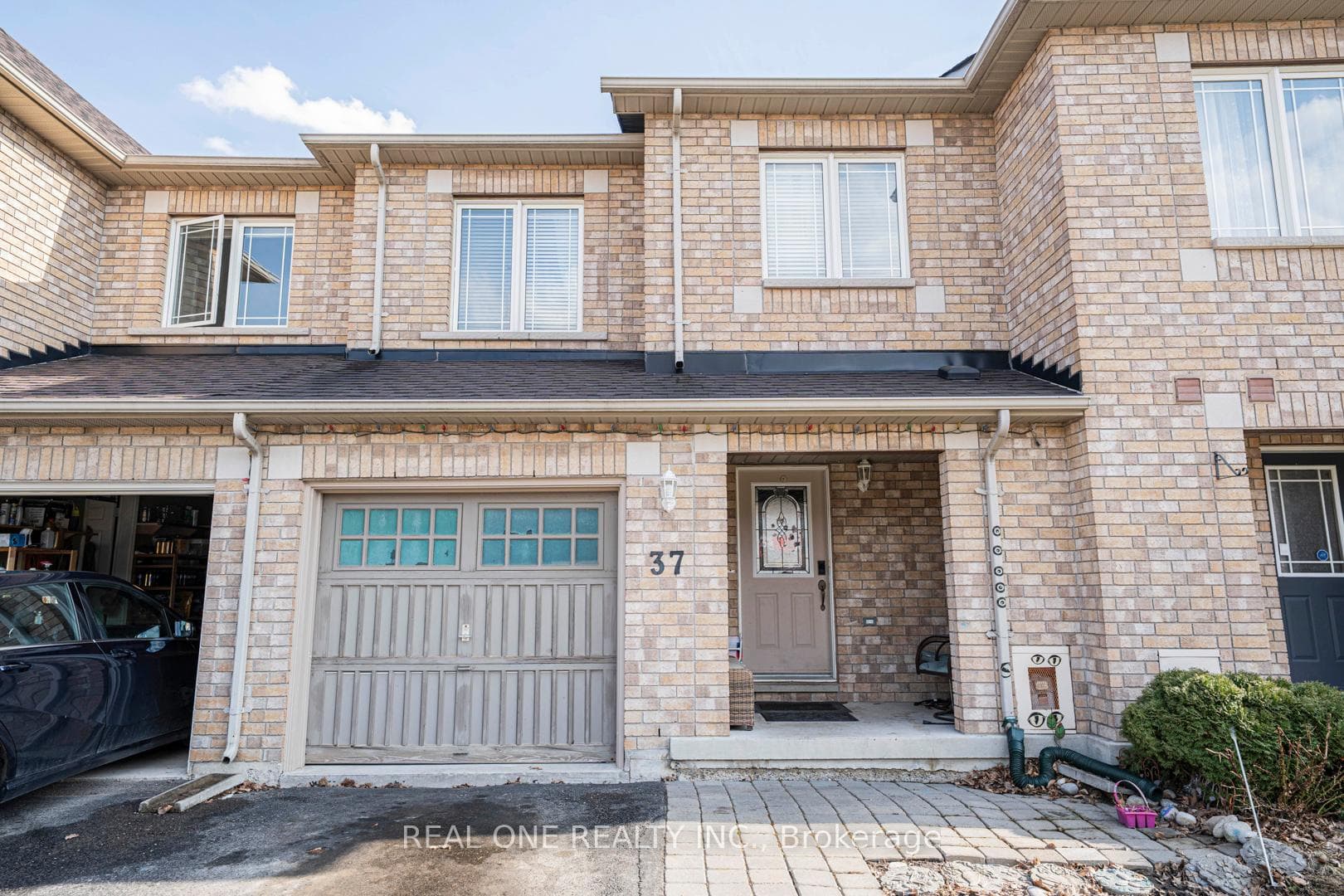 37 Bilbrough Street, Aurora, ON L4G 7W3 - Photo 1