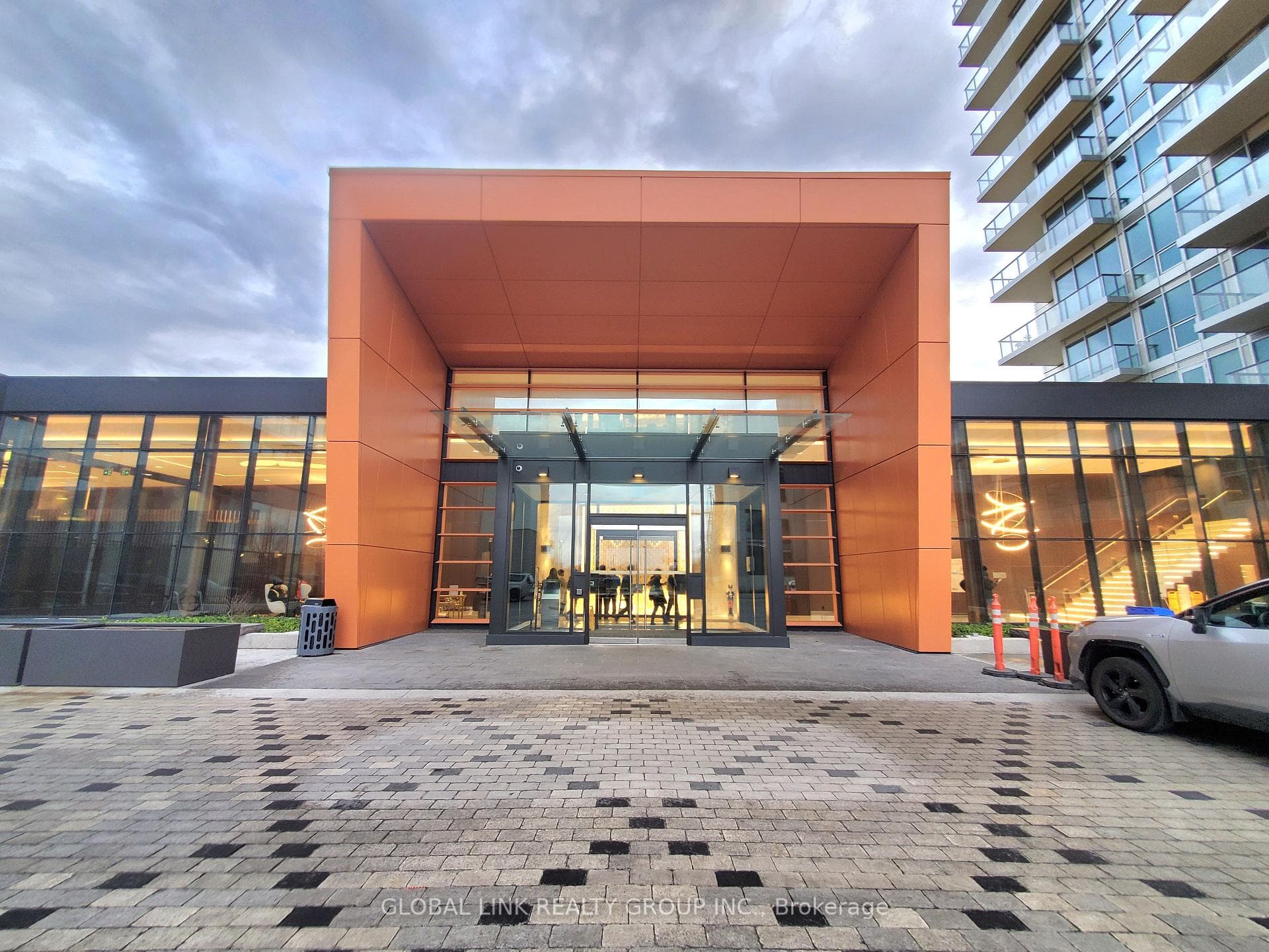 95 Mcmahon Drive Unit 3501, Toronto C15