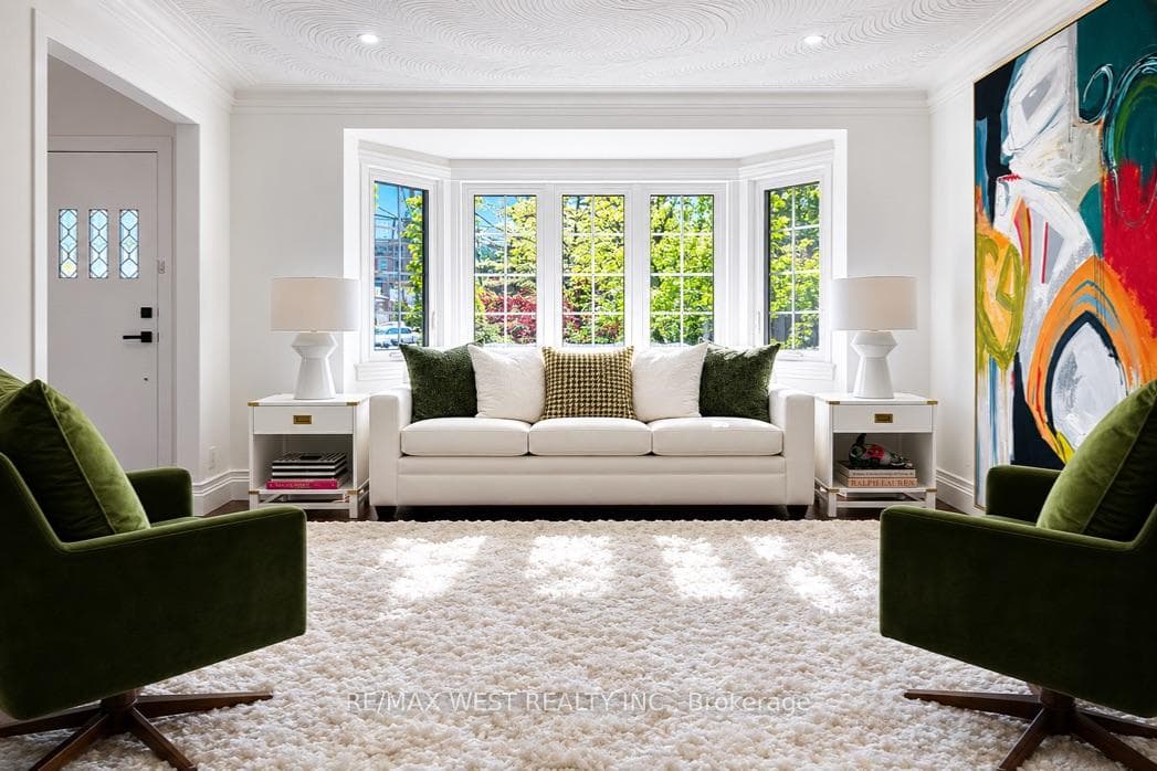 12 Brentwood Road, Corso Italia / Dufferin Grove, ON M8Z 3N2 - Photo 1