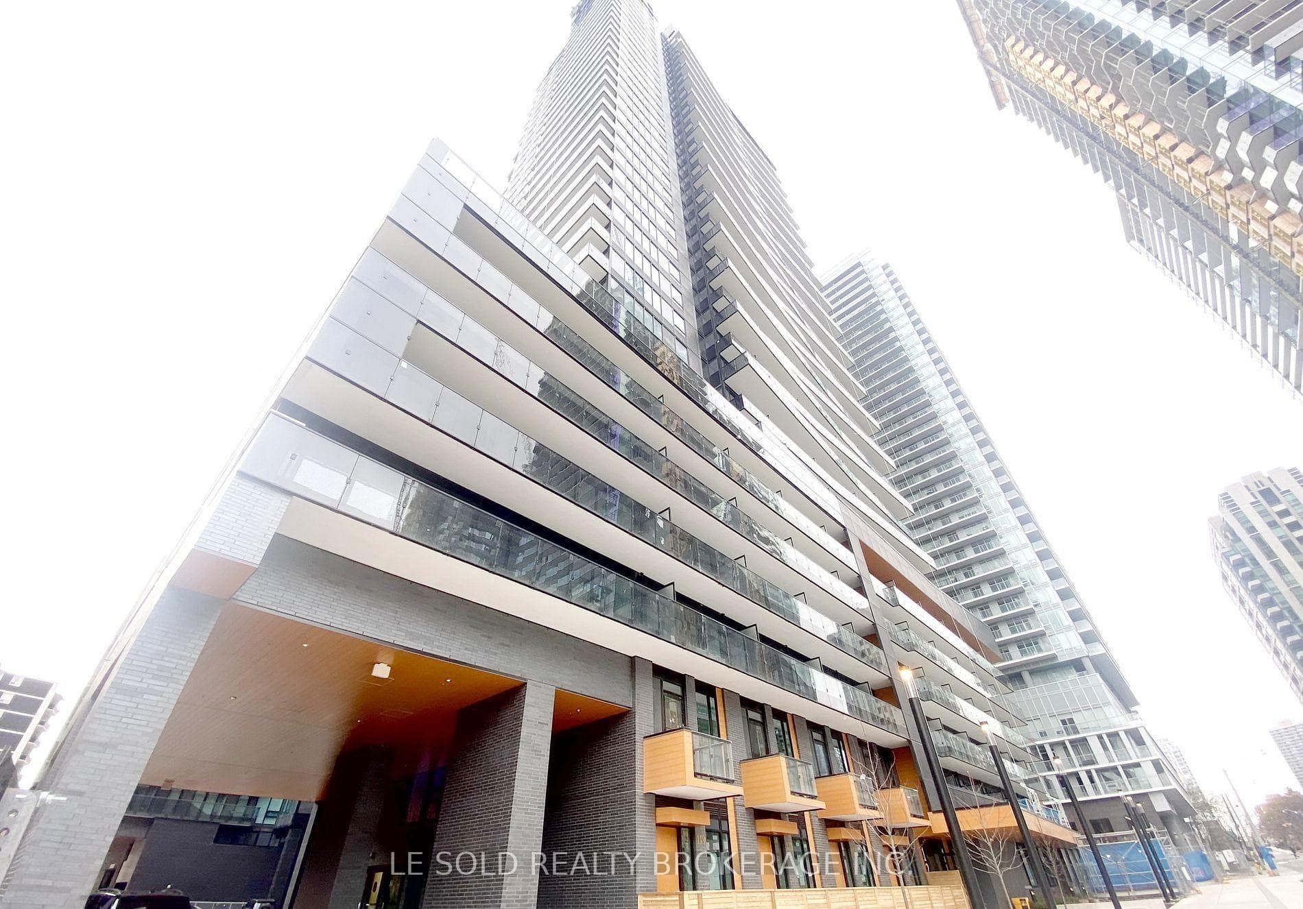 127 Broadway Avenue Unit 704 Room#4, Toronto C10