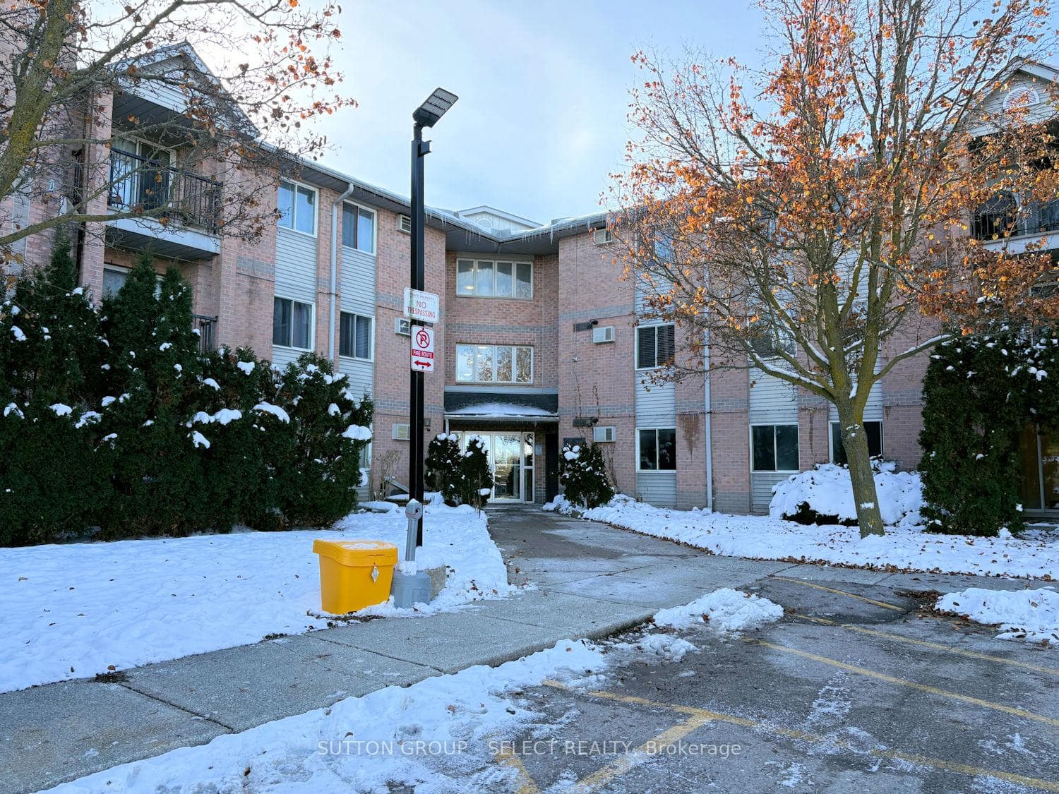 2230 Trafalgar Street Unit 109, London East, ON N5V 4J9 - Photo 1