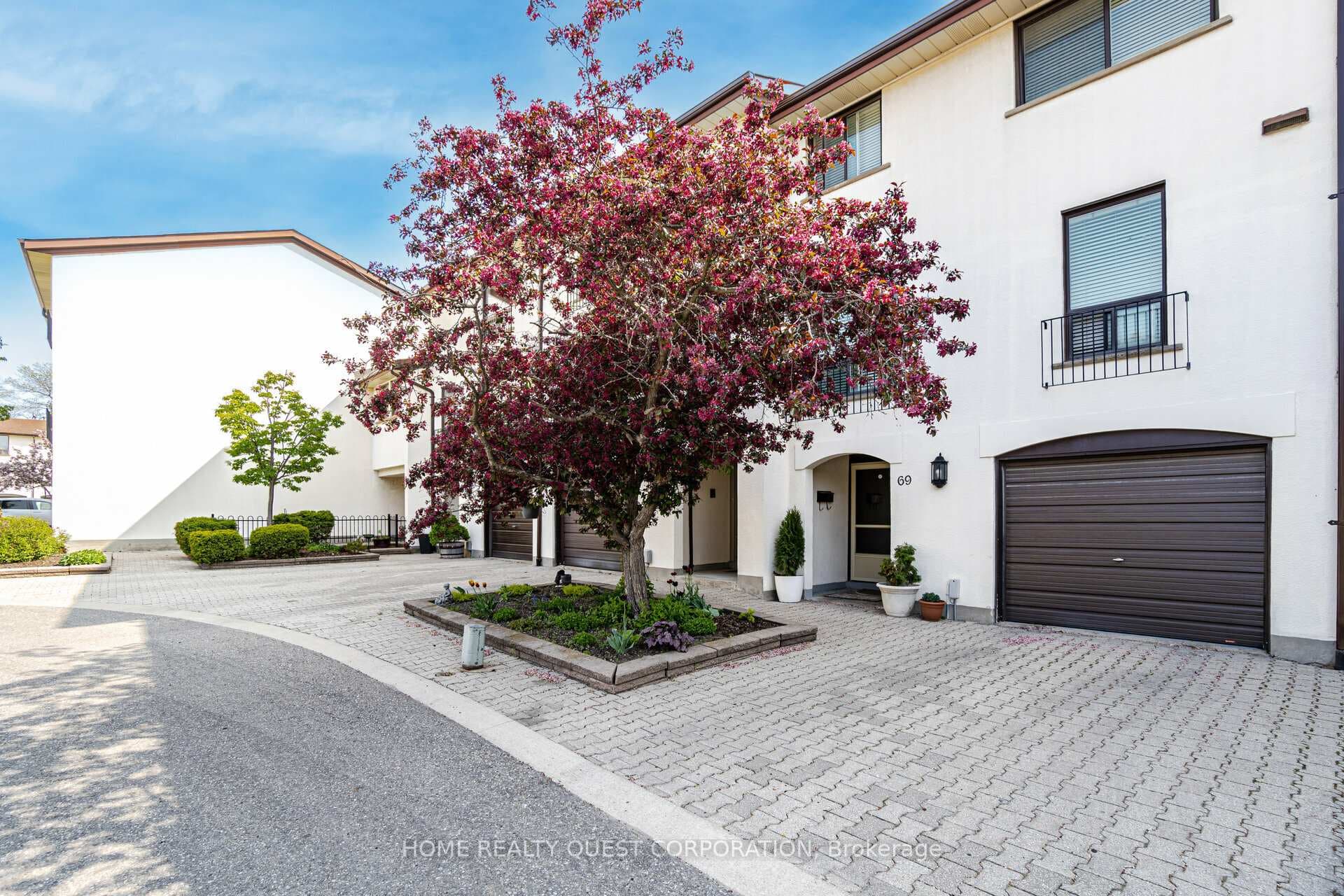 6679 Shelter Bay Road Unit 69, Mississauga