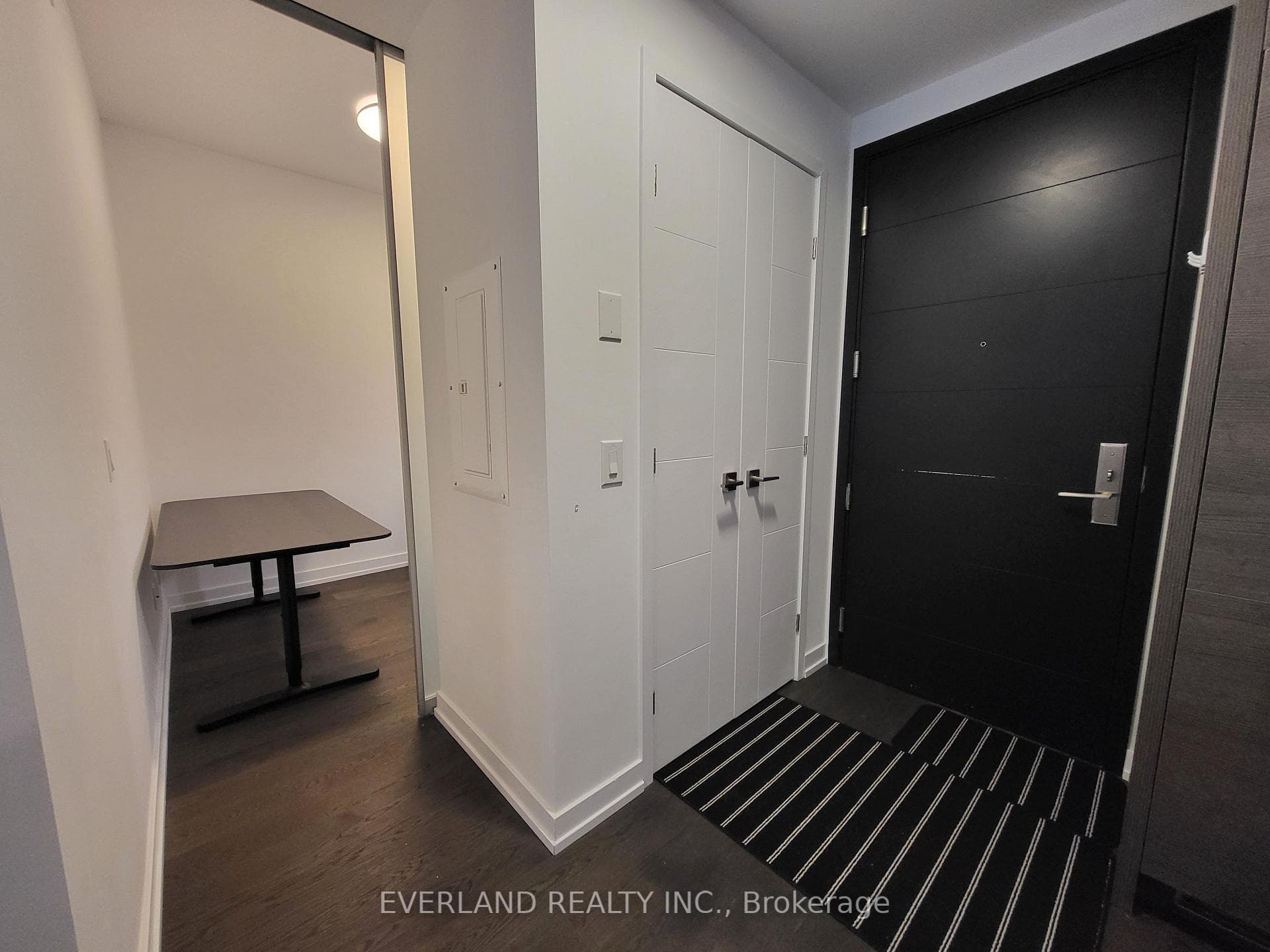 488 University Avenue Unit 2515, Toronto C01