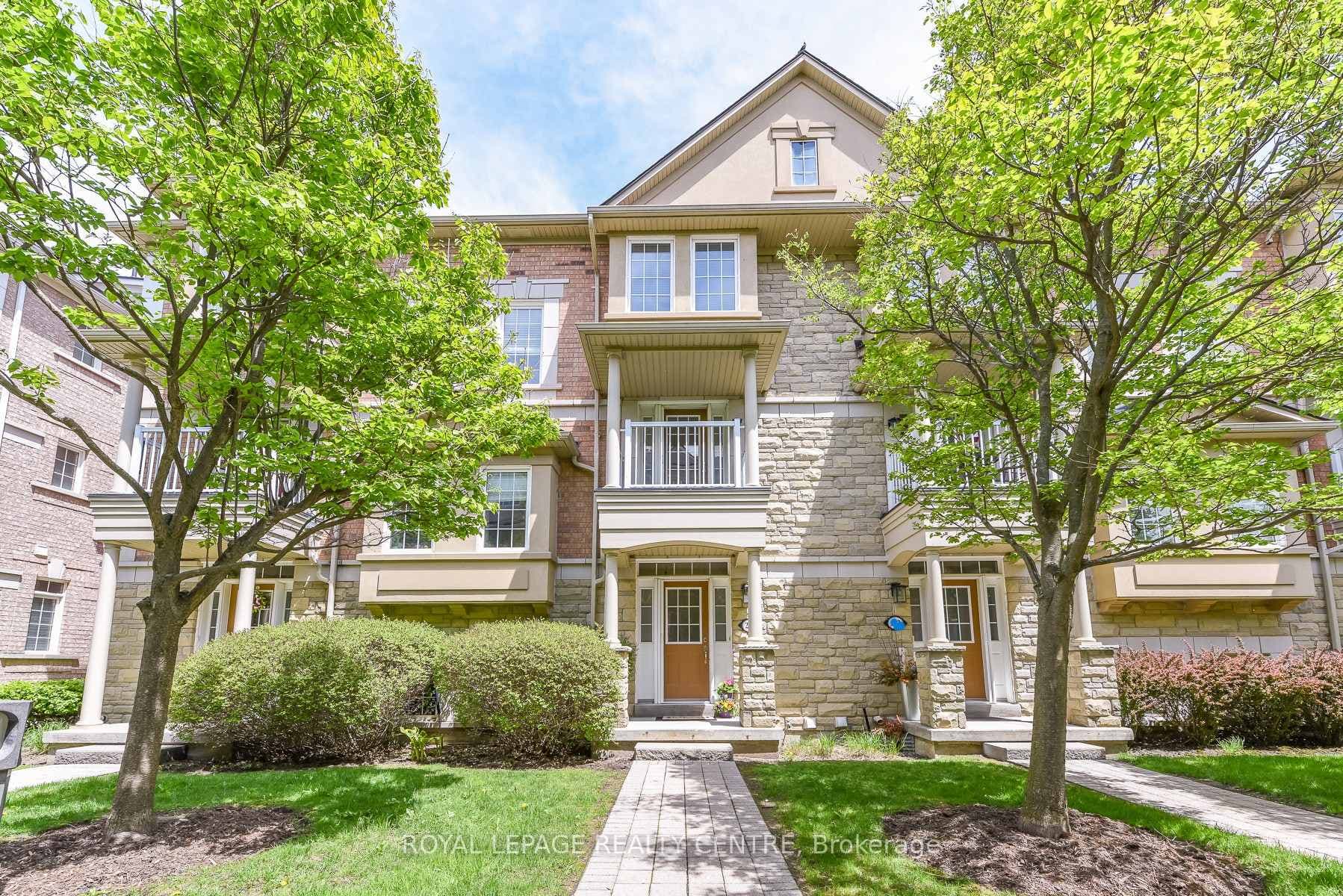60 Rosewood Avenue Unit 210, Mississauga