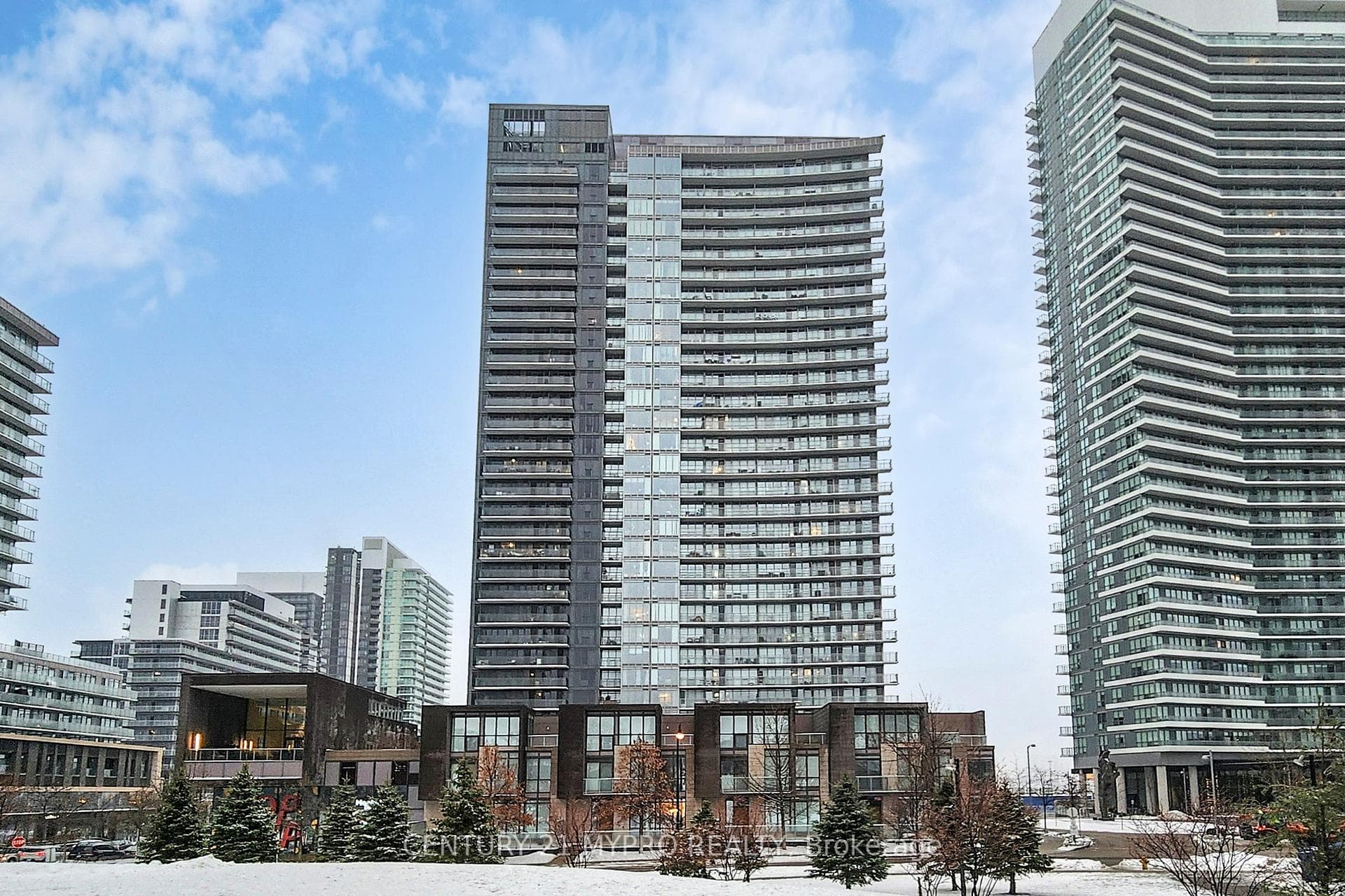 121 Mcmahon Drive Unit 3302, Hillcrest Village / Bayview Village, ON M2K 0C1 - Photo 1