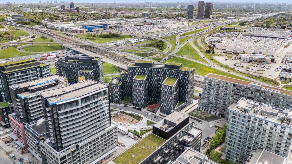 30 Tretti Way Unit 1004, Toronto C06