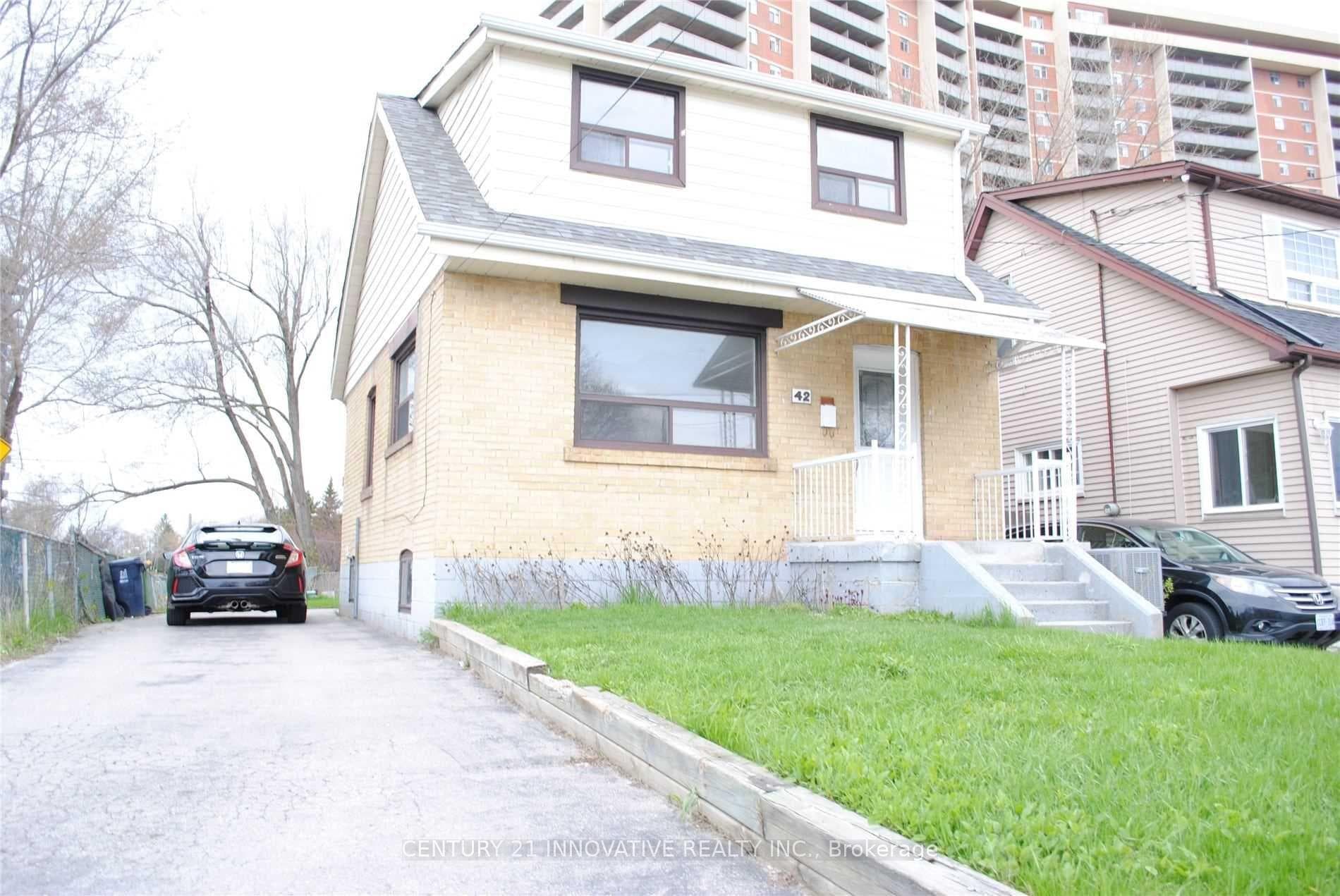 42 St Dunstan Drive Unit Bsmt, Birch Cliff / Cliffside, ON M1L 2V5 - Photo 1