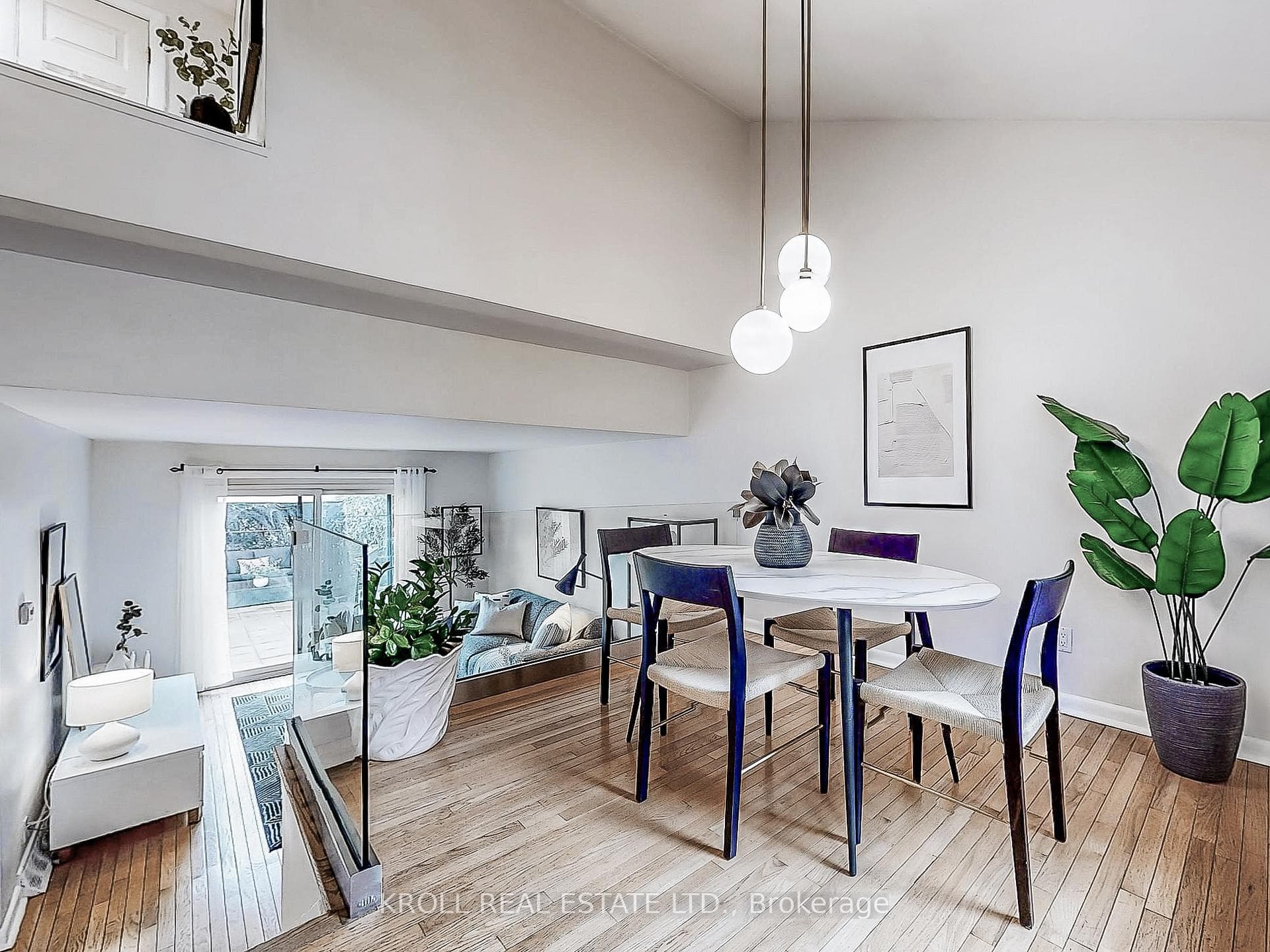 29 Broadpath Road, Don Mills / Parkwoods / Victoria Village, ON M3C 2B6 - Photo 1