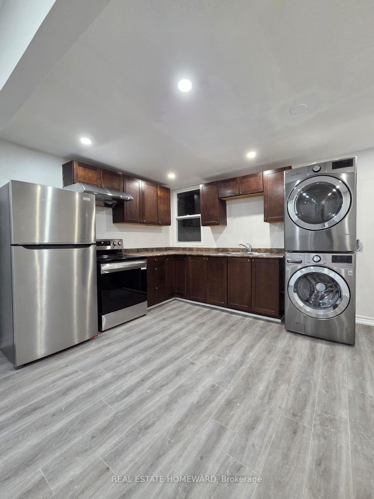 1445 Gerrard Street, Riverdale / Leslieville, ON M4L 1Z9 - Photo 1