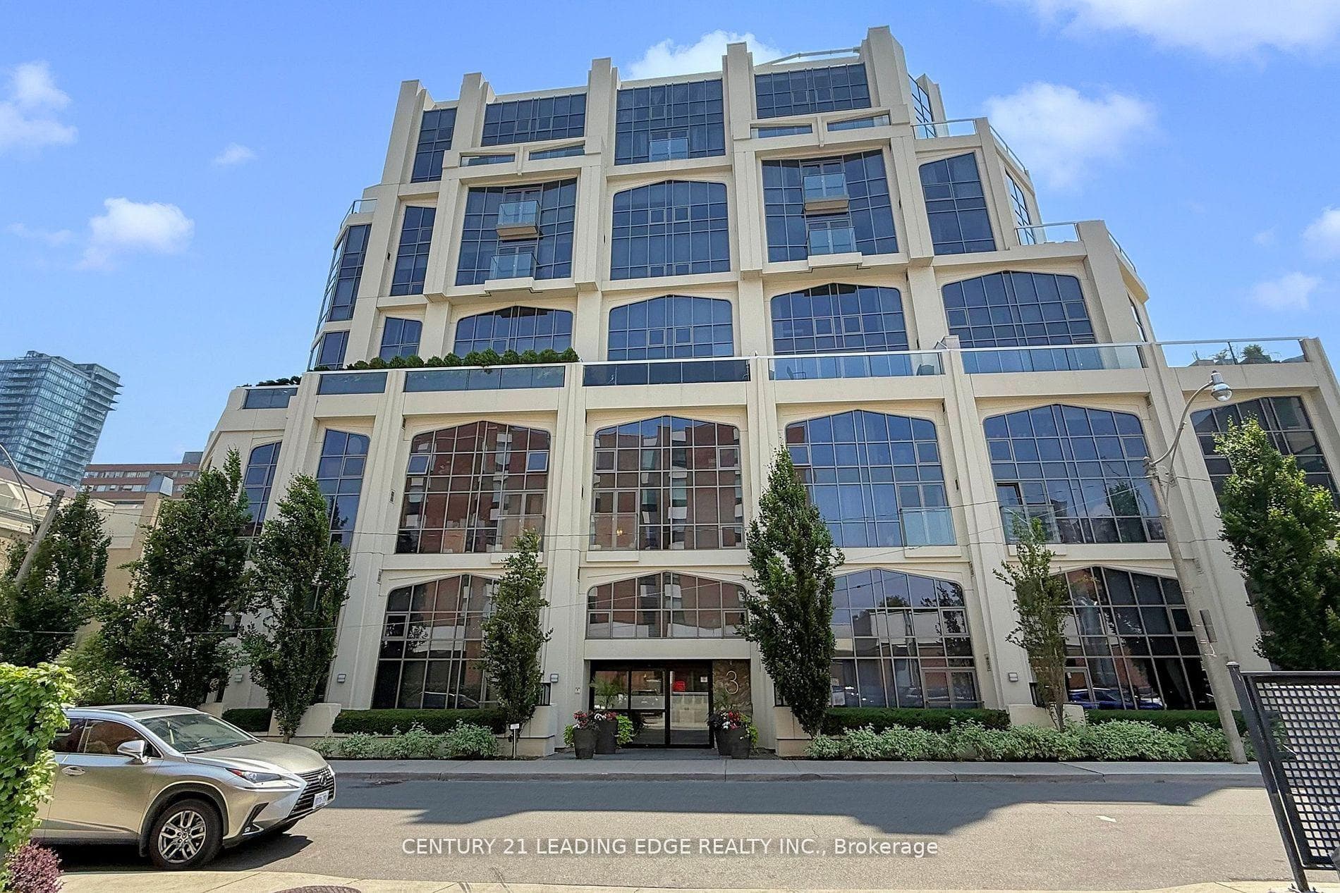 3 Mcalpine Street Unit 502, Annex / Yorkville / Summerhill, ON M5R 3T5 - Photo 1
