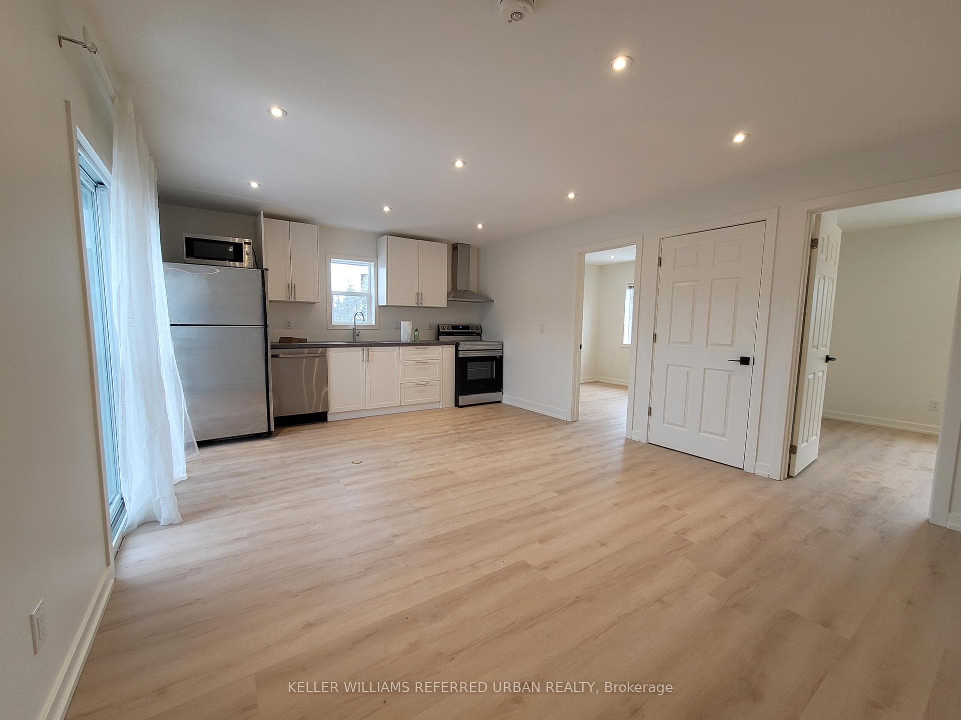 84 Foch Avenue Unit 2, Liberty Village / Parkdale / South Parkdale, ON M8W 3X6 - Photo 1