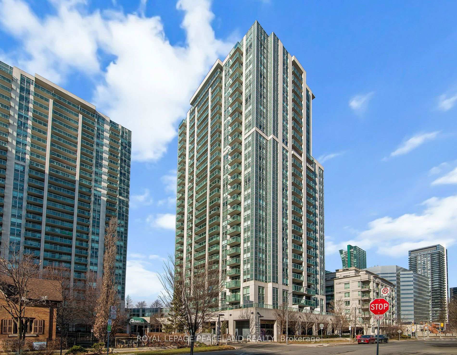 16 Harrison Garden Boulevard Unit 1010, Willowdale / Newtonbrook, ON M2N 7J6 - Photo 1
