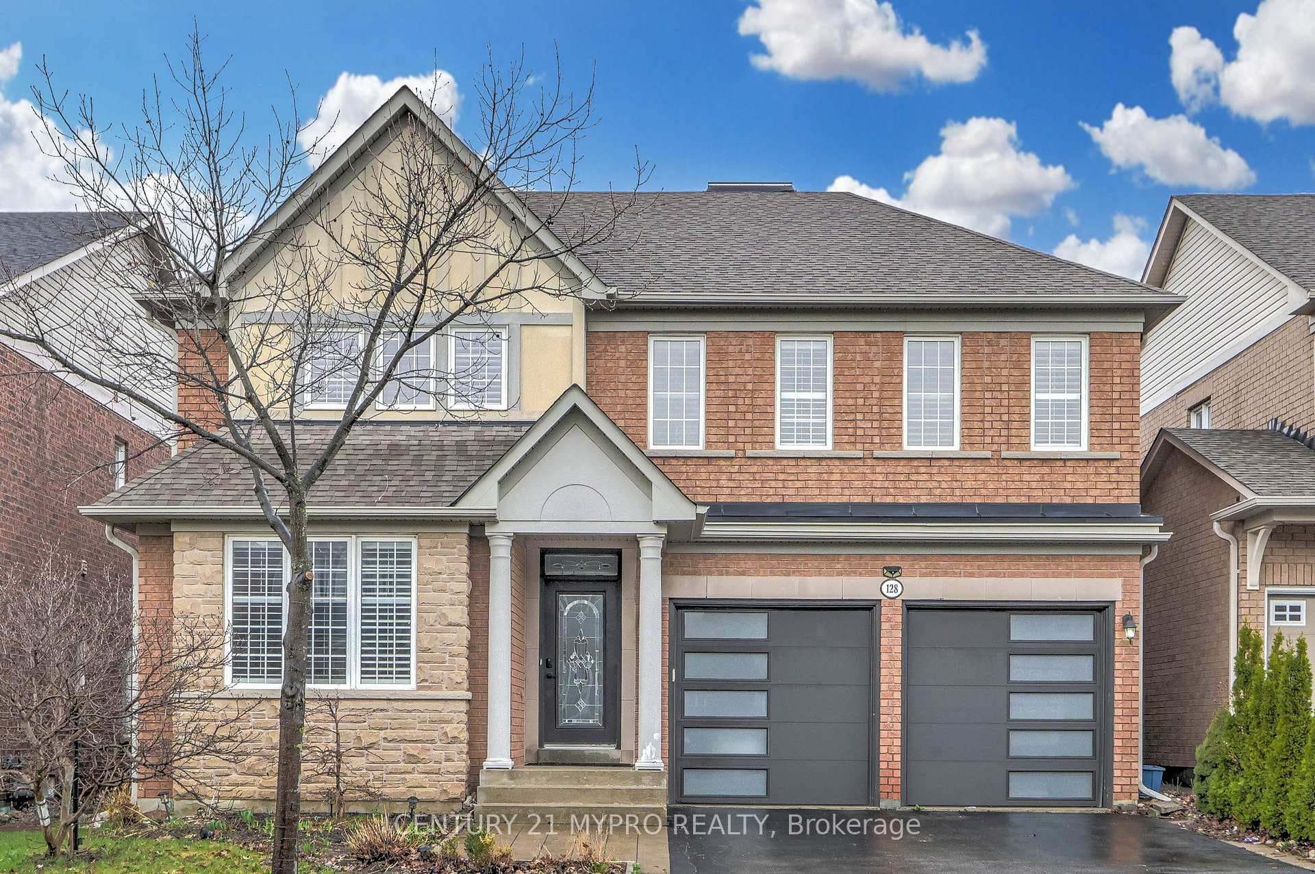 128 selwyn Road, Richmond Hill