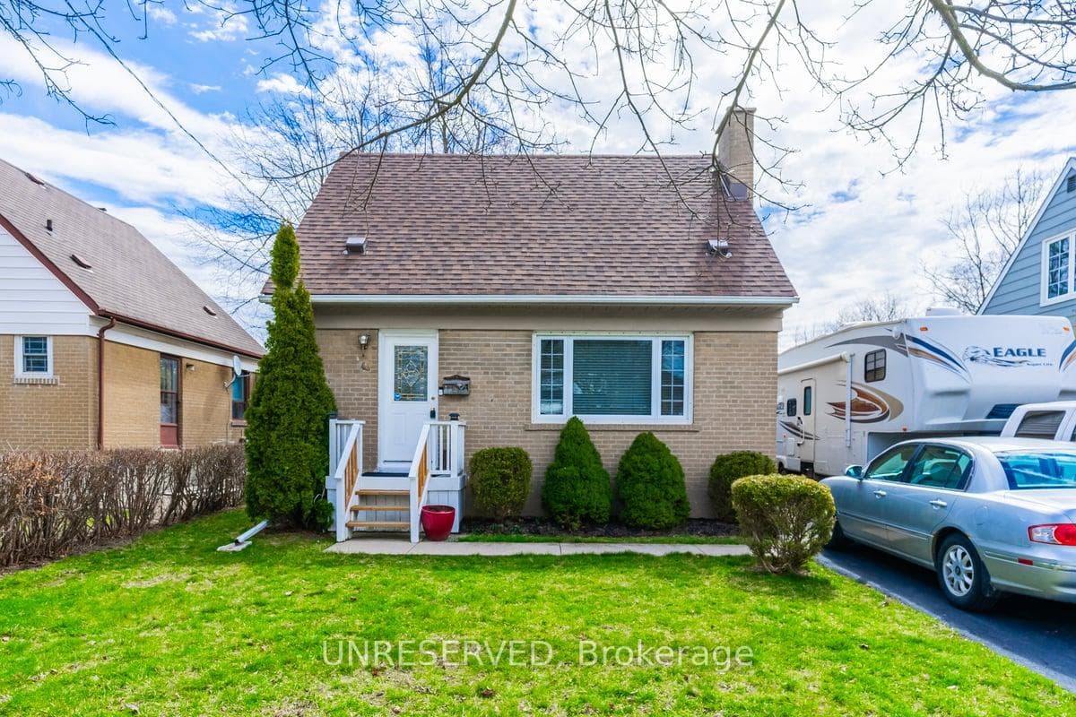 49 Mccaul Street, Brampton, ON L6V 1J1 - Photo 1