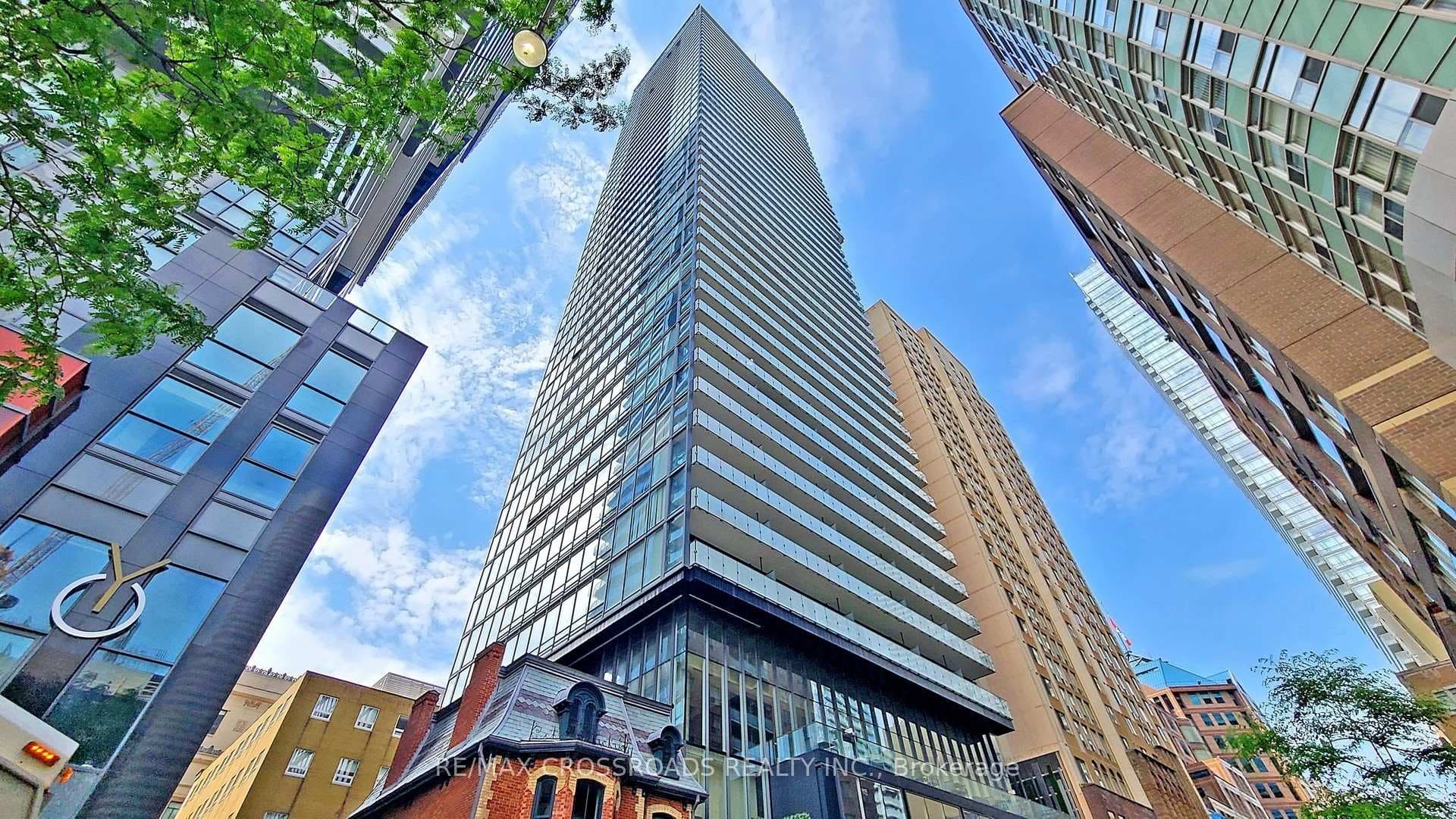15 Grenville Street Unit 1902, Downtown Toronto / Waterfront, ON M4Y 1A1 - Photo 1