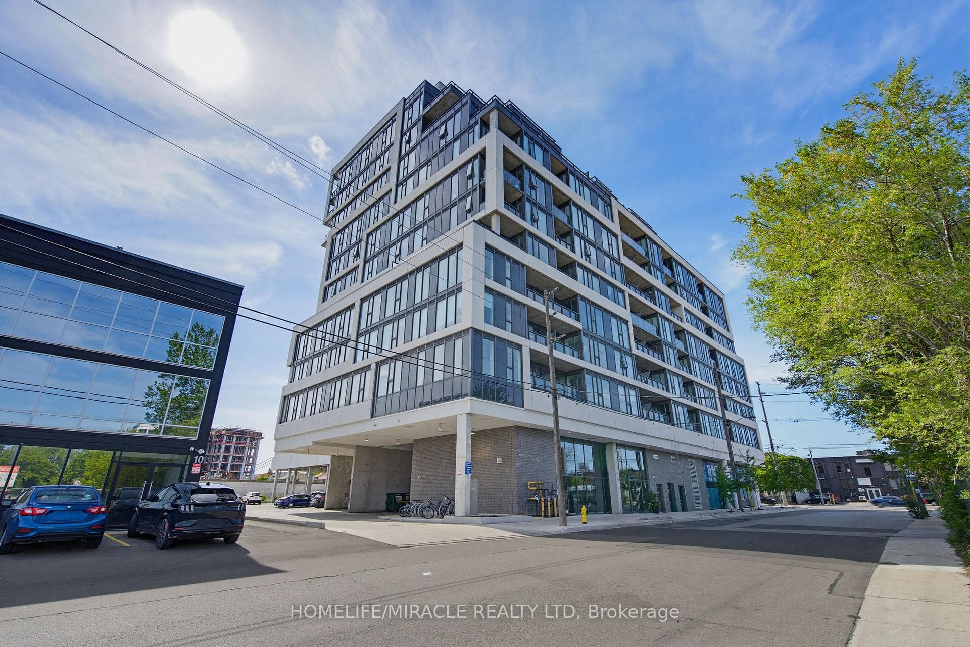 859 The Queensway N/A Unit 605, Corso Italia / Dufferin Grove, ON M8Z 1N8 - Photo 1